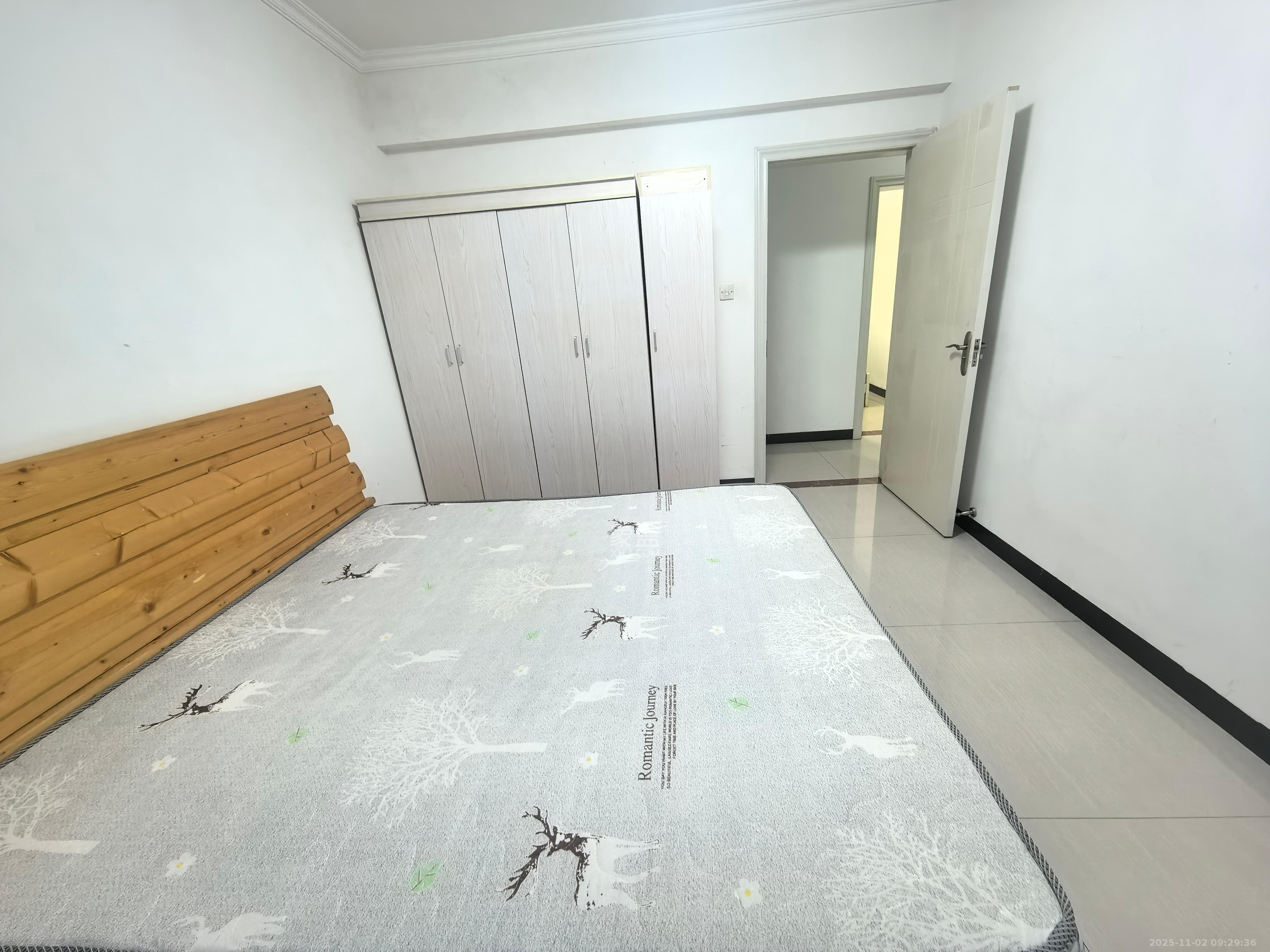 兰亭都荟（璟峰苑）  3室2厅1卫    2600.0元/月室内图