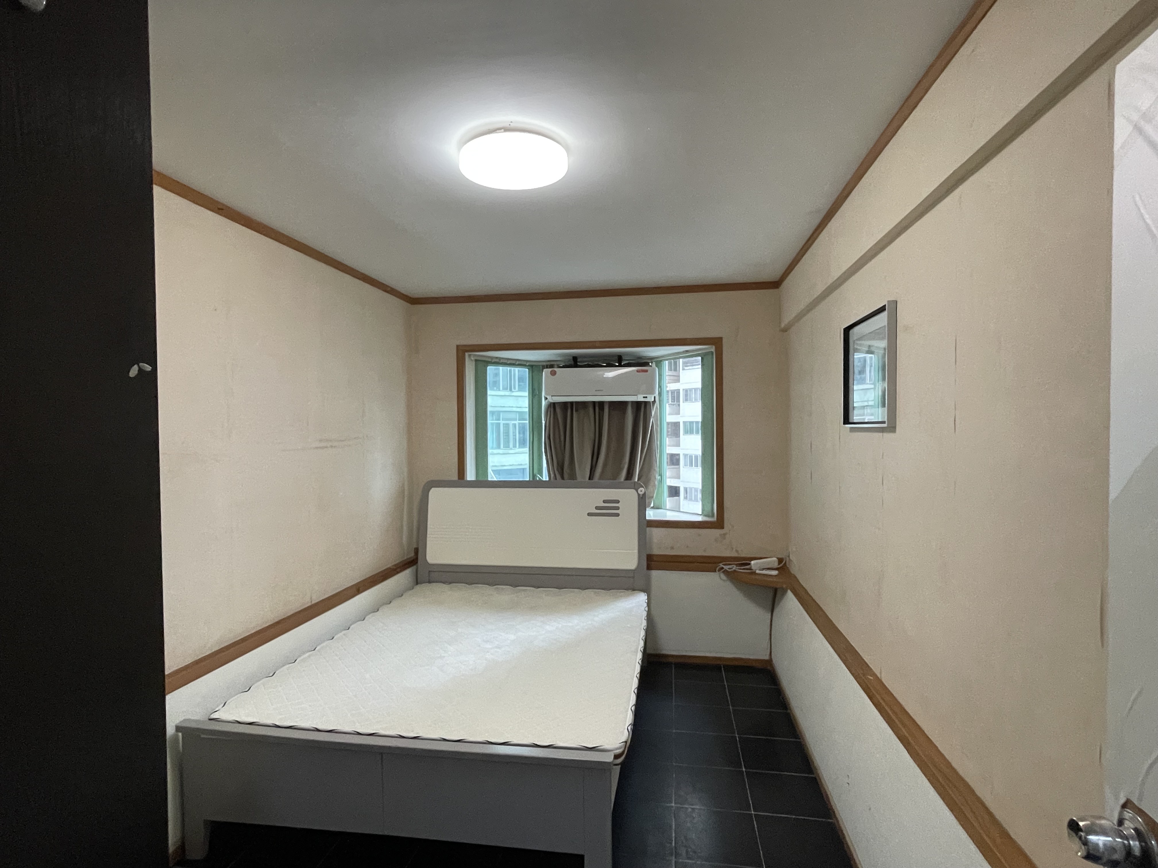 置地花园  4室2厅2卫    3300.0元/月室内图