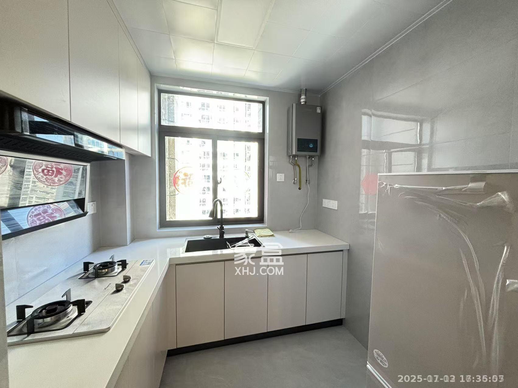 天下一家  3室2厅1卫    2900.0元/月室内图