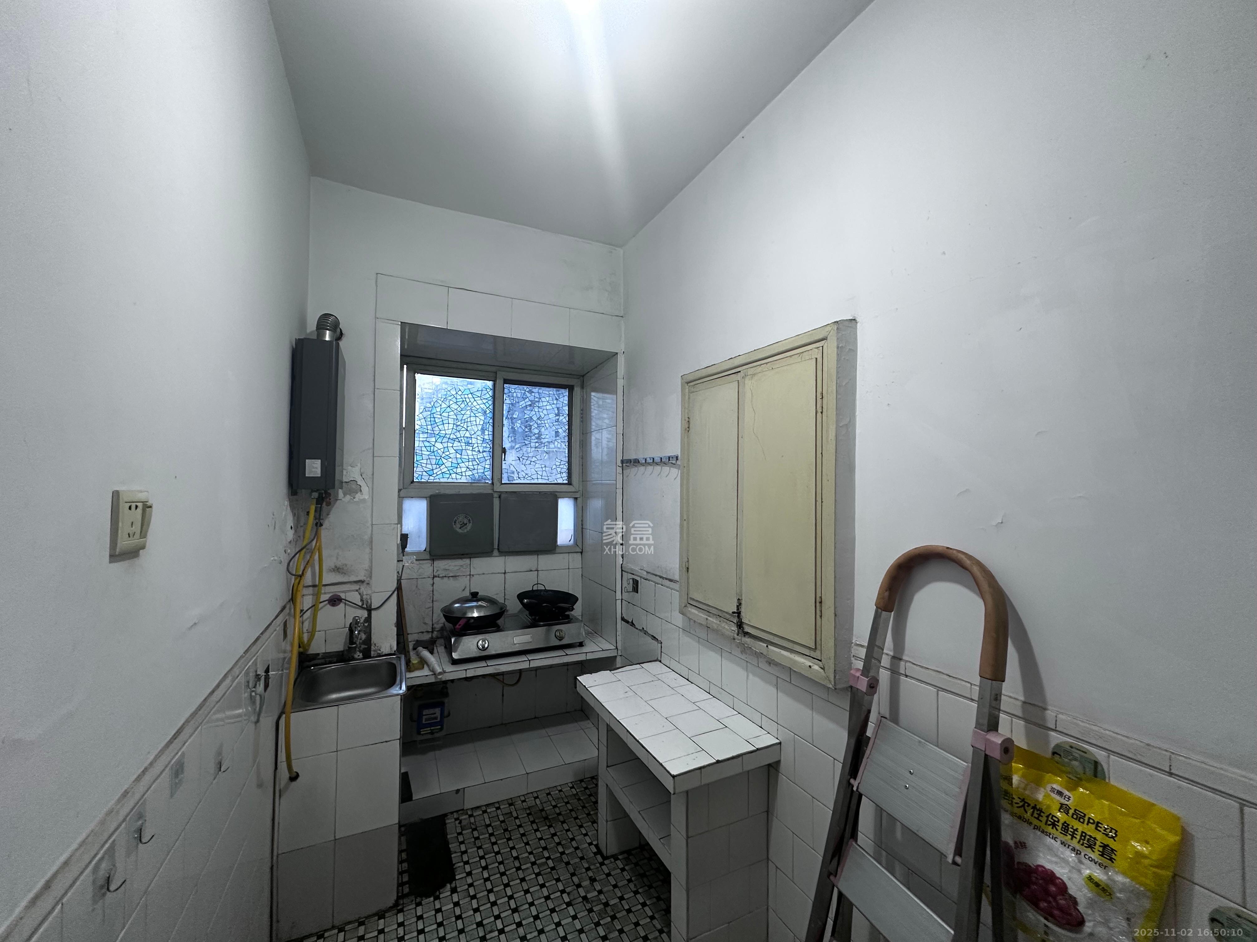 火星一片 2室1厅1卫 1000.0元/月 火星一片 2室1厅1卫 1000.0元/月室内图