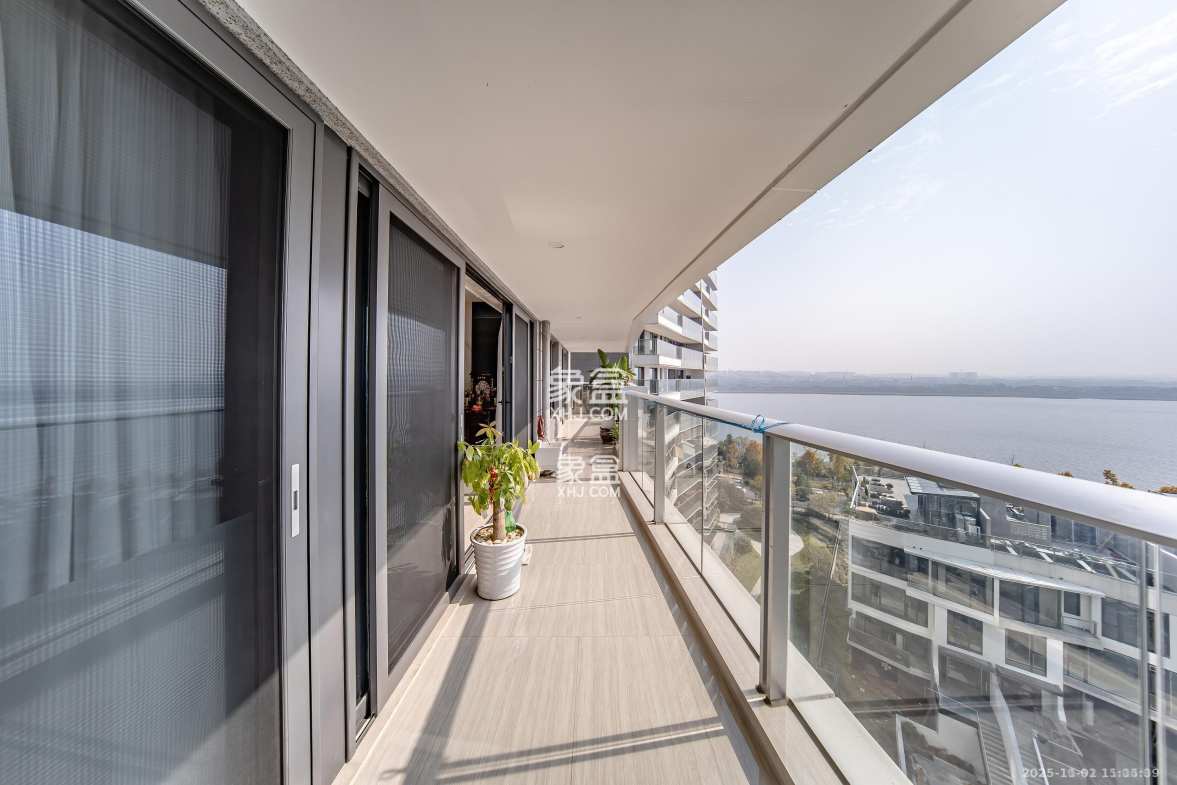 珠江颐德公馆 4室2厅3卫 8800.0元/月 珠江颐德公馆 4室2厅3卫 8800.0元/月室内图