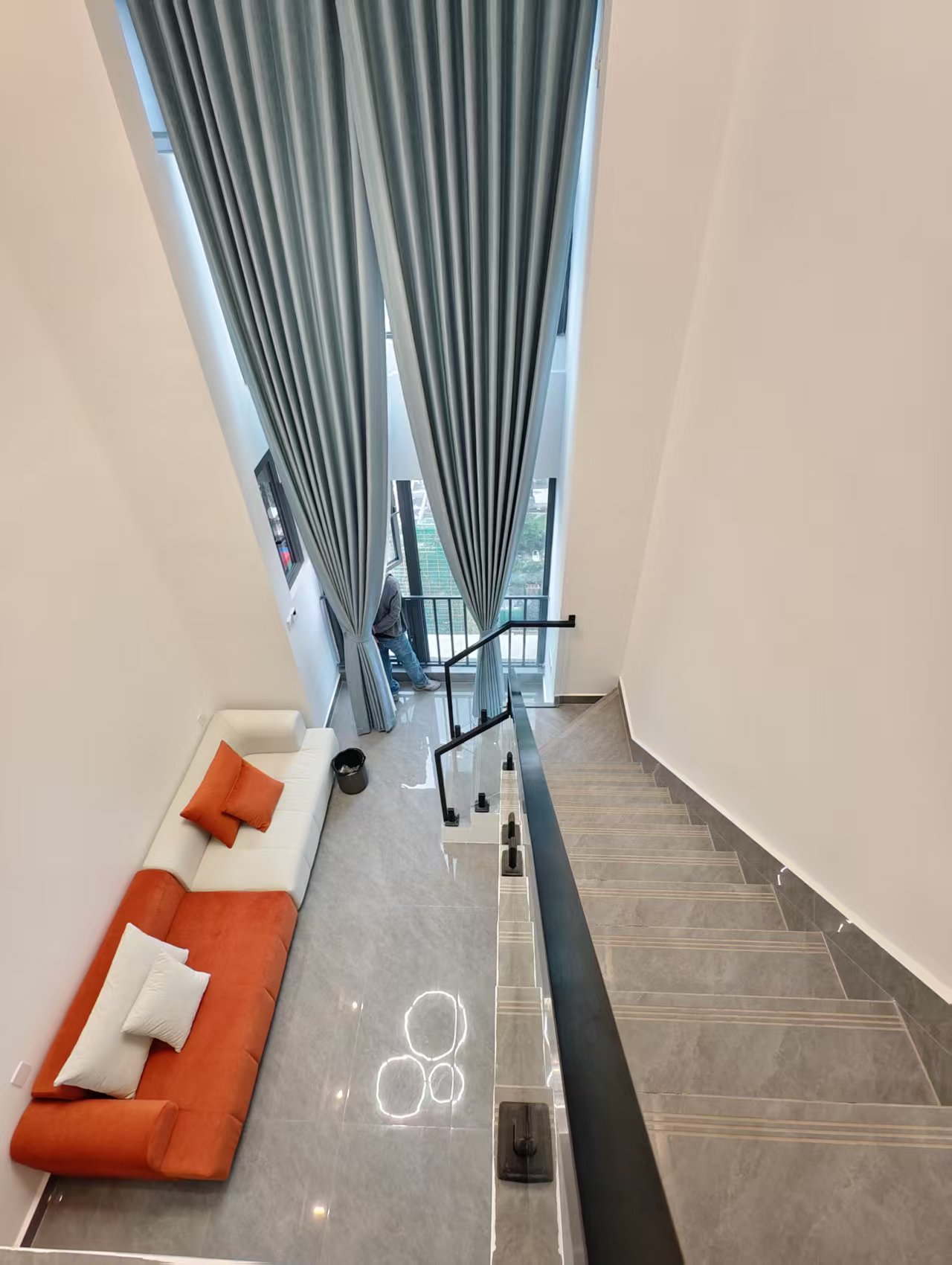 龙湖光年  1室1厅2卫    3300.0元/月 龙湖光年  1室1厅2卫    3300.0元/月室内图