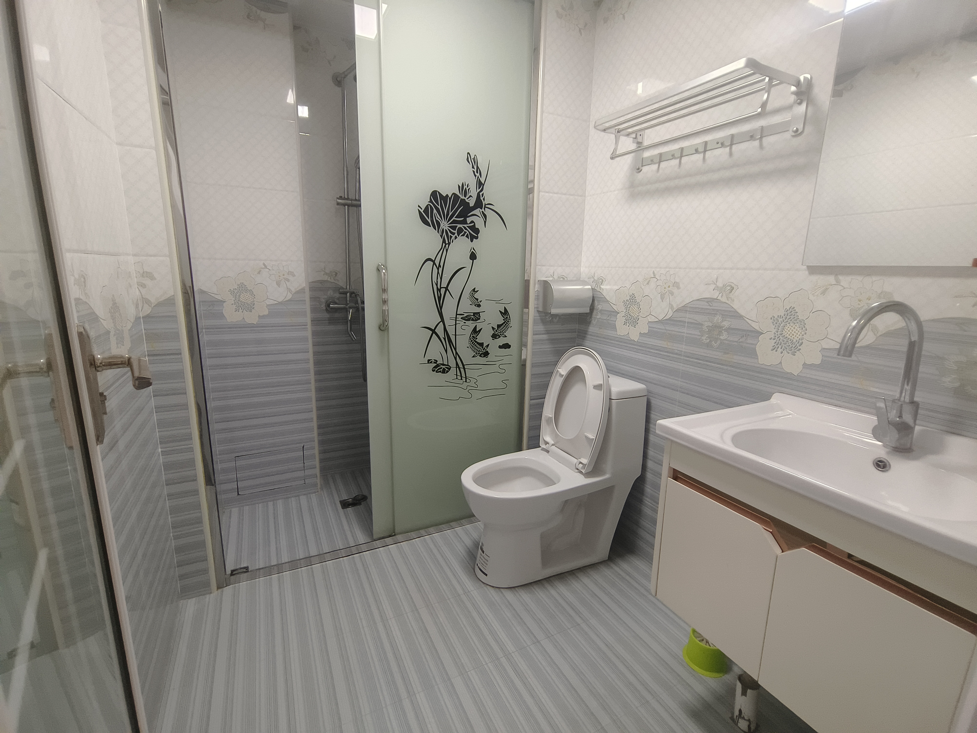 南苑上和一期 4室2厅2卫 95.0万 南苑上和一期 4室2厅2卫 95.0万客厅