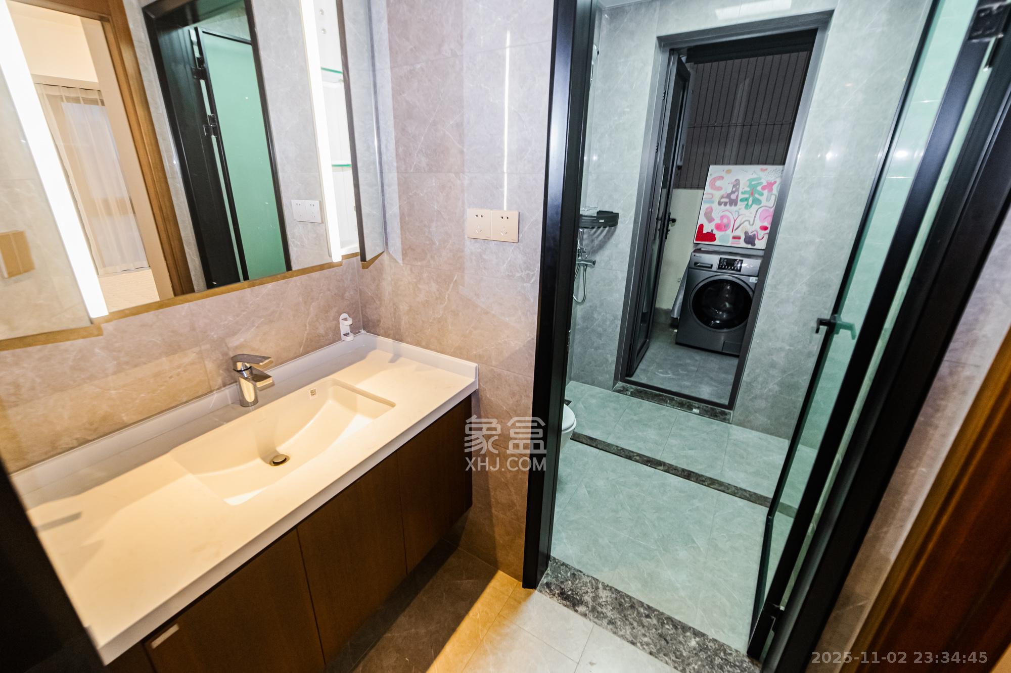 北辰瀚江府 3室2厅2卫 275.0万 北辰瀚江府 3室2厅2卫 275.0万卫生间