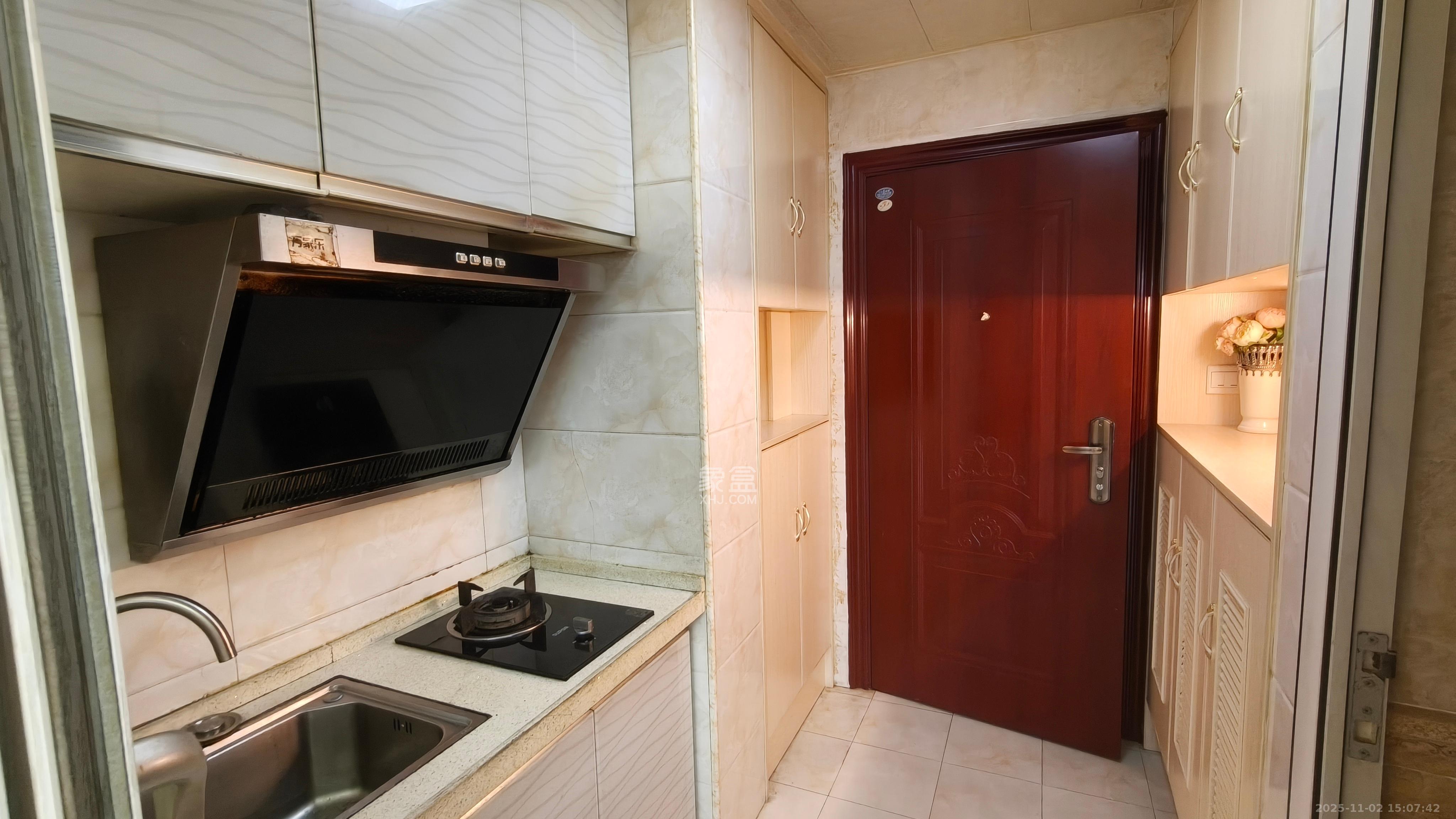 时代星空  1室0厅0卫    1300.0元/月室内图