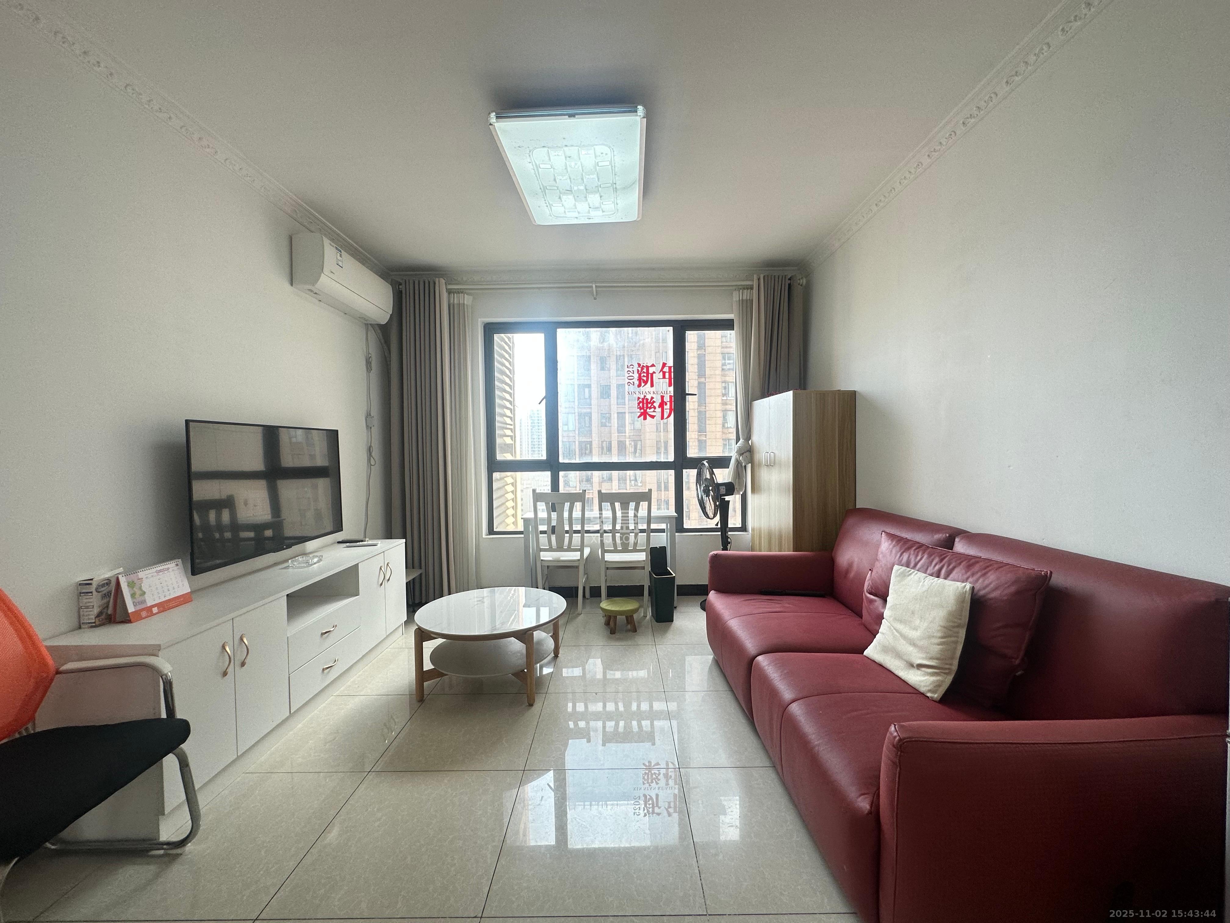 荣盛花语馨苑 3室1厅1卫 2300.0元/月 荣盛花语馨苑 3室1厅1卫 2300.0元/月室内图