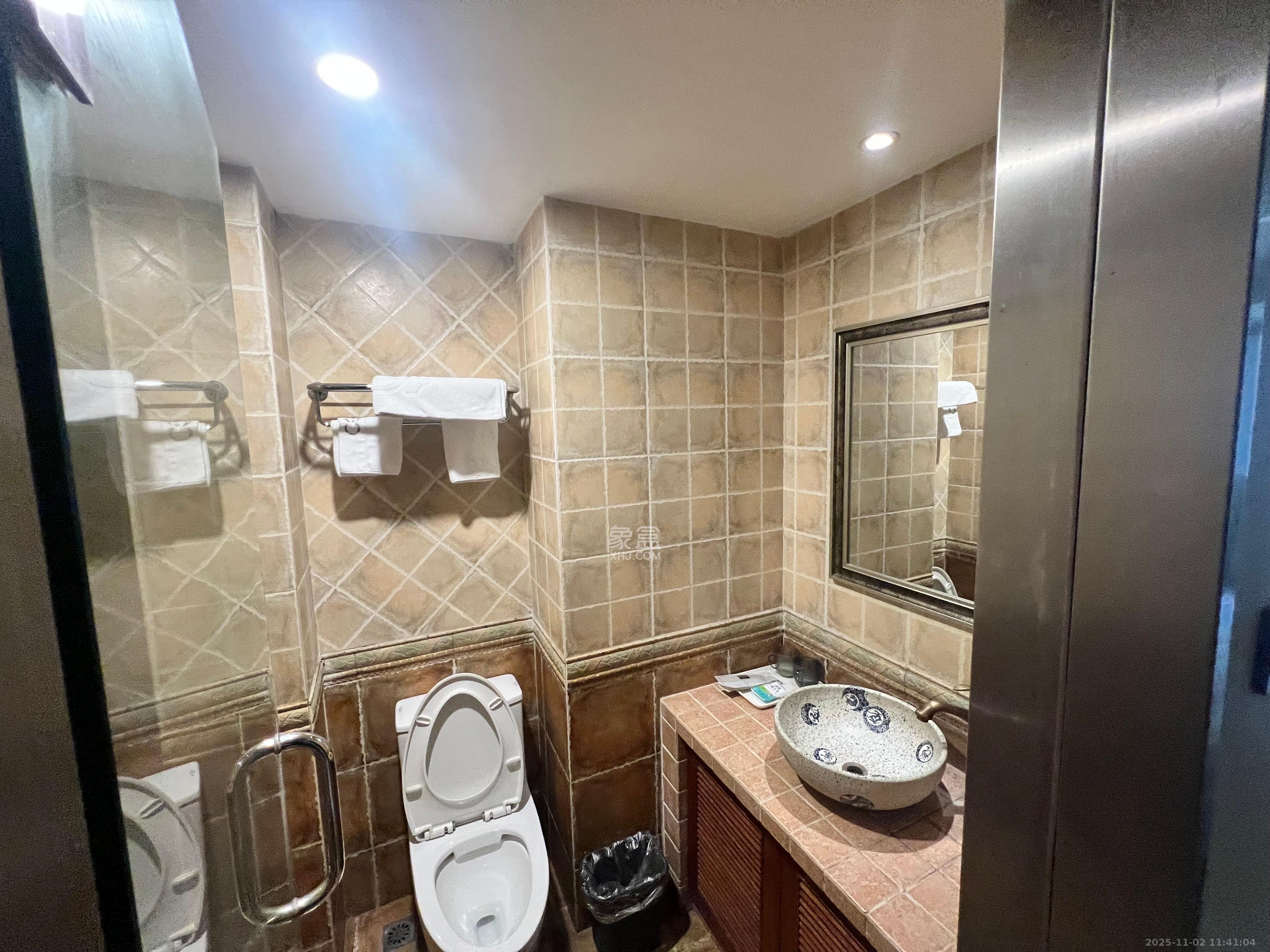 阳光锦城  1室1厅1卫    900.0元/月 阳光锦城  1室1厅1卫    900.0元/月室内图