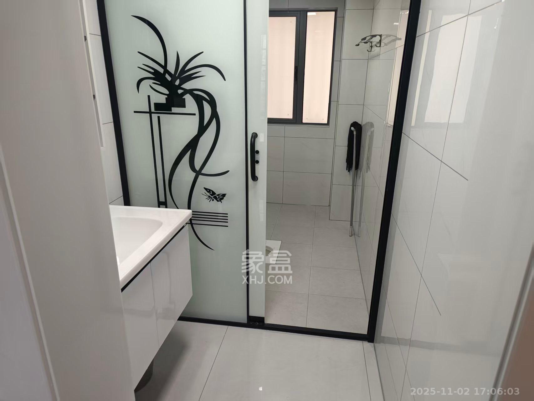 桥头家园三期 3室2厅2卫 2400.0元/月 桥头家园三期 3室2厅2卫 2400.0元/月室内图