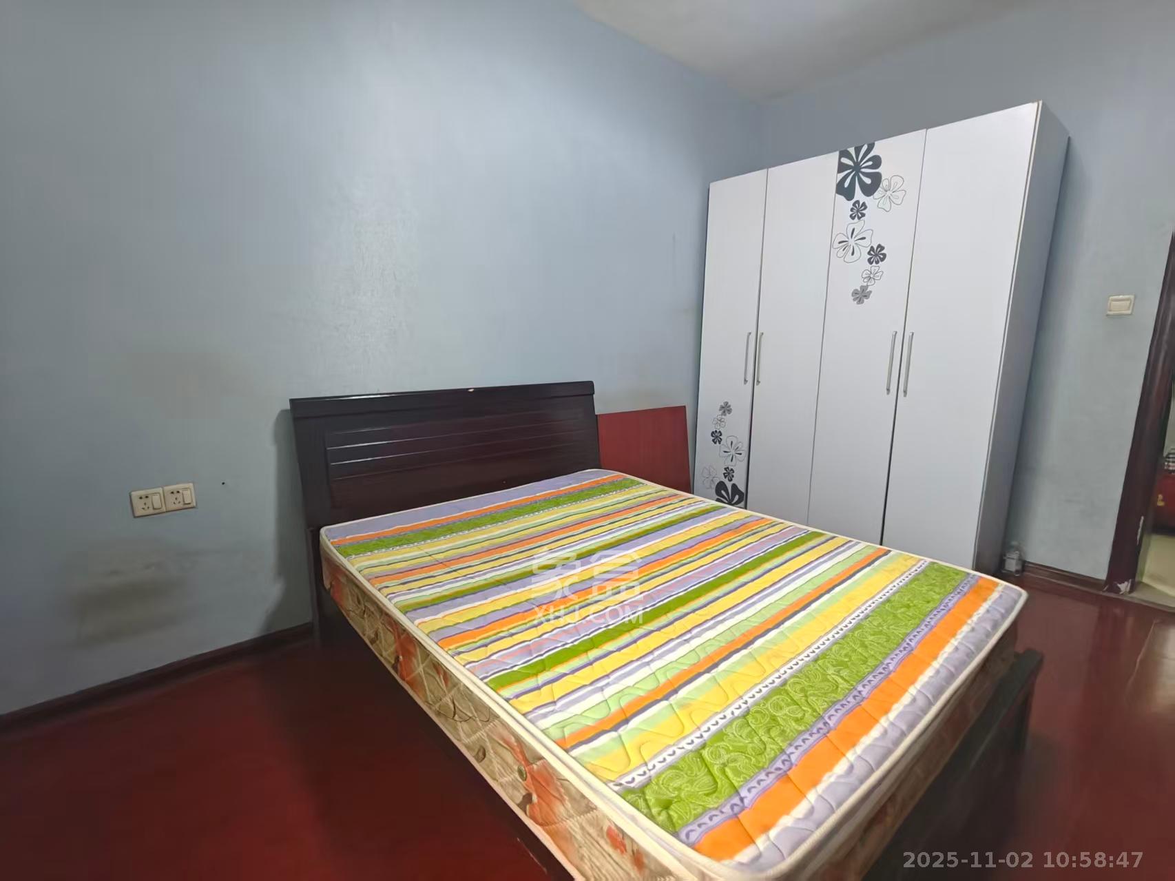 长重机械厂宿舍  2室1厅1卫    1200.0元/月 长重机械厂宿舍  2室1厅1卫    1200.0元/月室内图