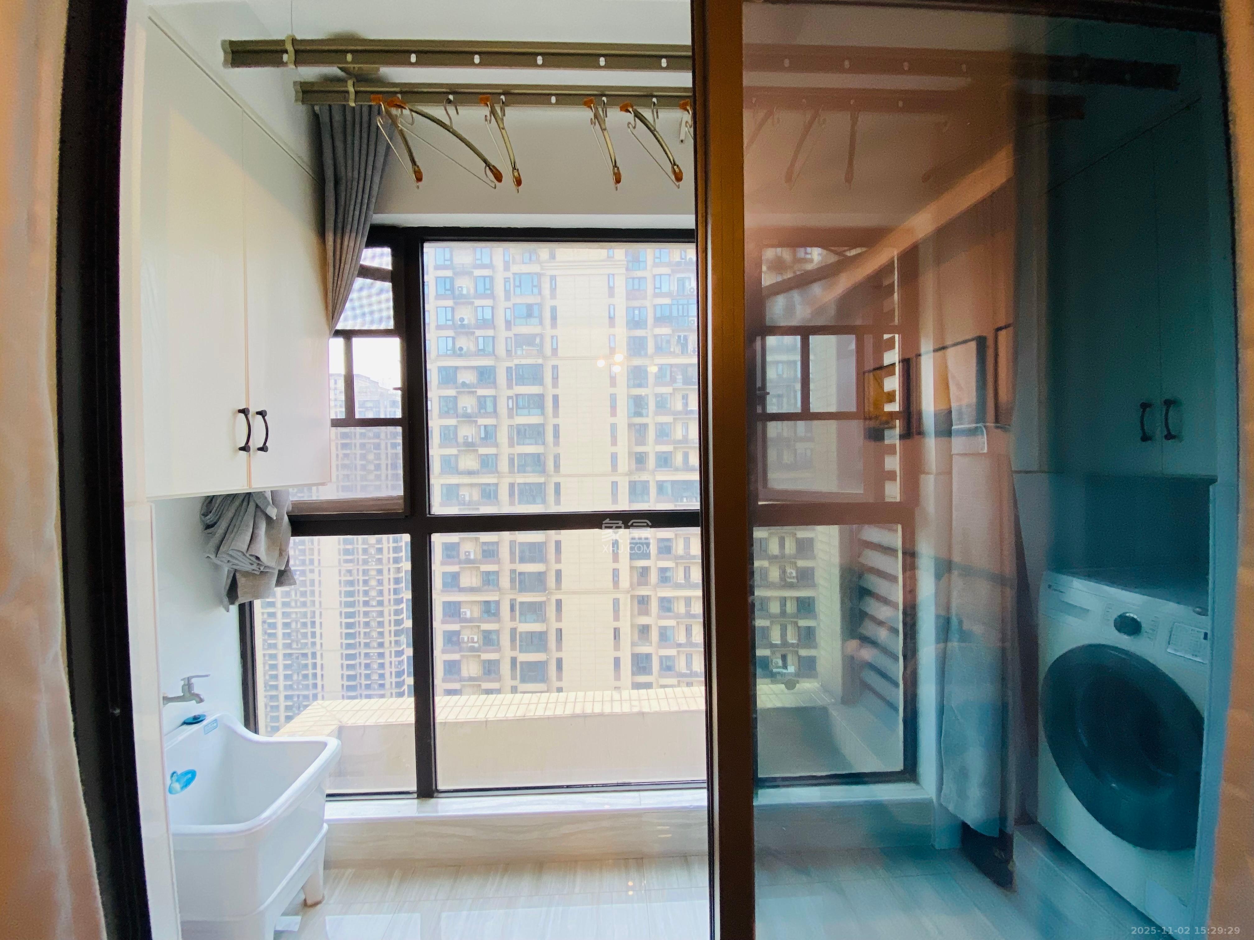 保利西海岸B区  2室2厅1卫    3200.0元/月室内图