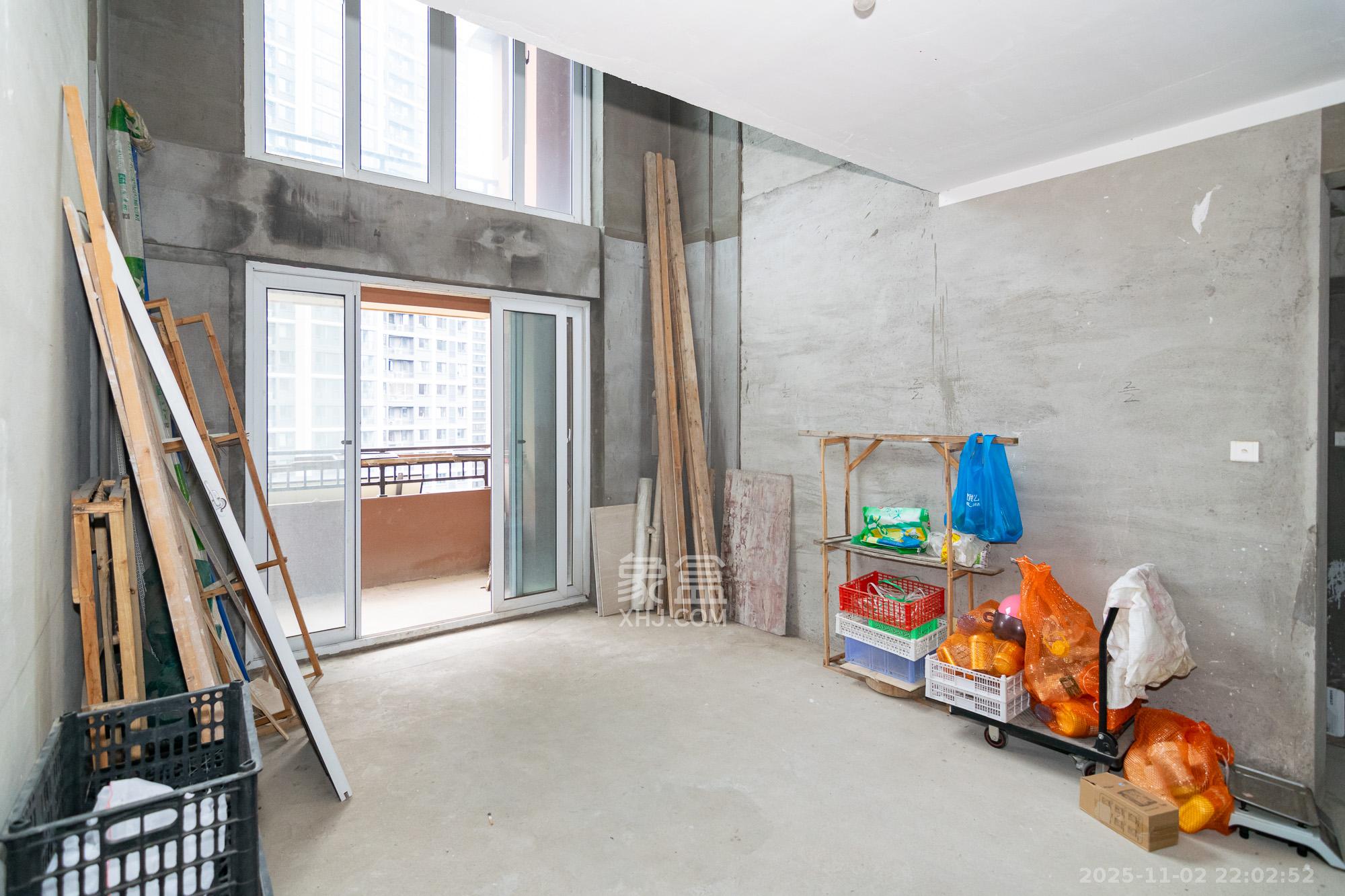 新城国际花都  5室2厅3卫    88.8万