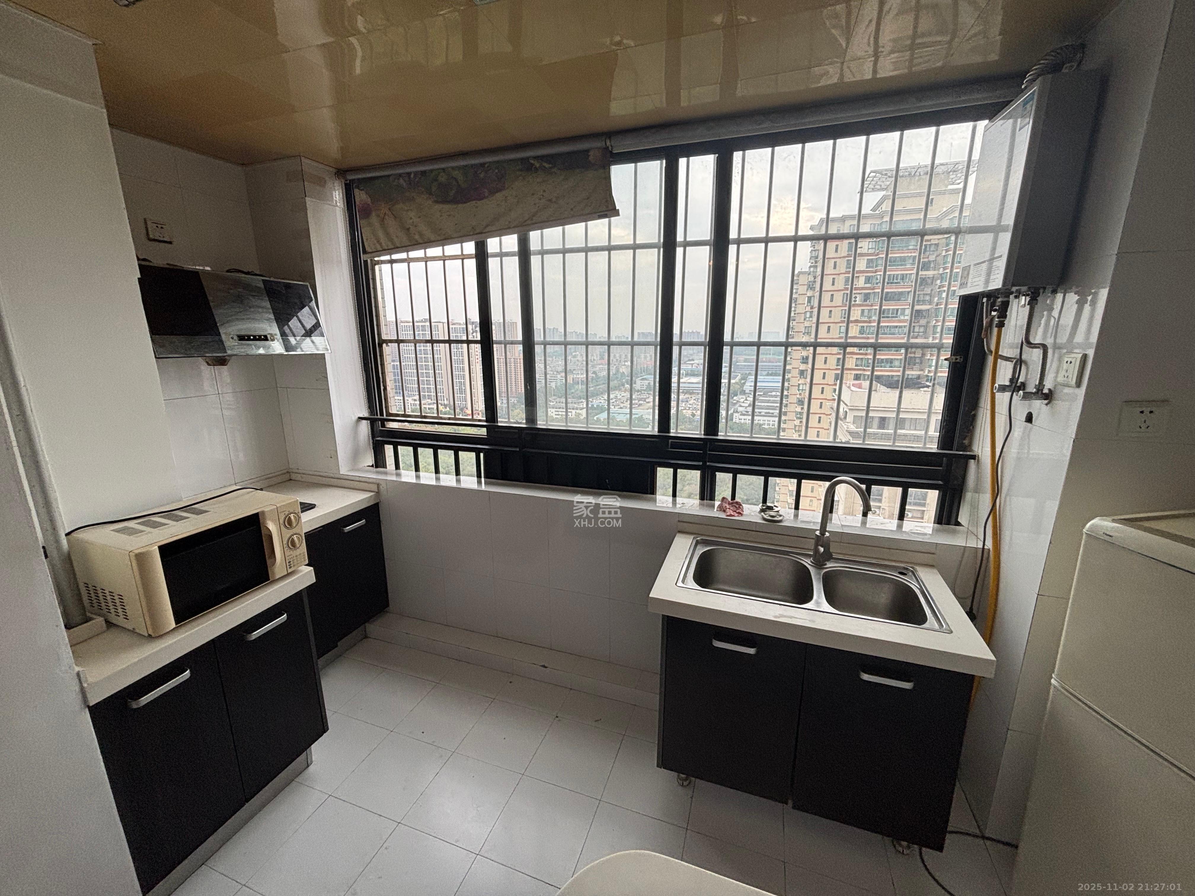 尚都花园城 1室1厅1卫 1200.0元/月 尚都花园城 1室1厅1卫 1200.0元/月室内图