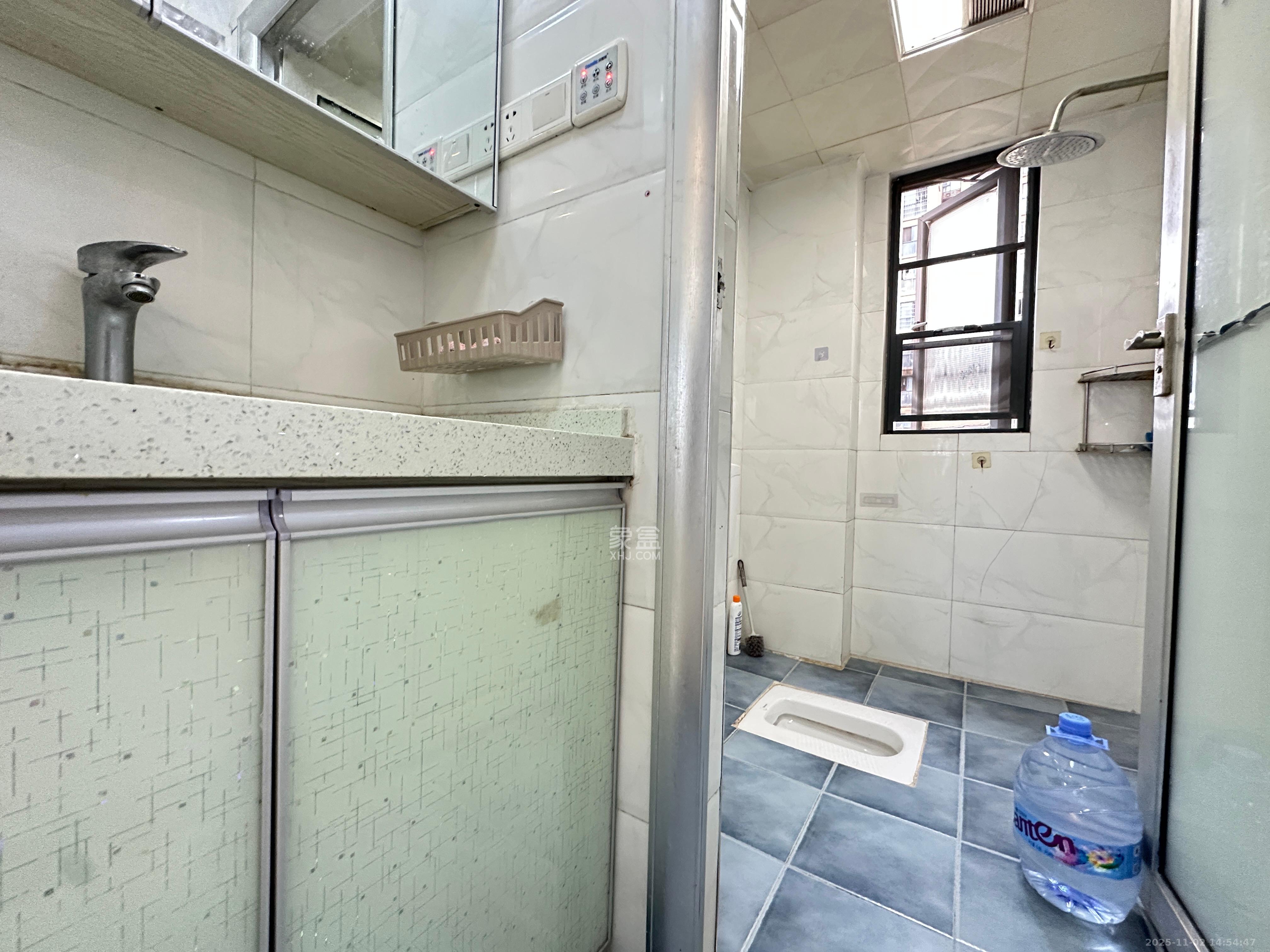 荣盛花语馨苑  3室2厅1卫    2200.0元/月室内图