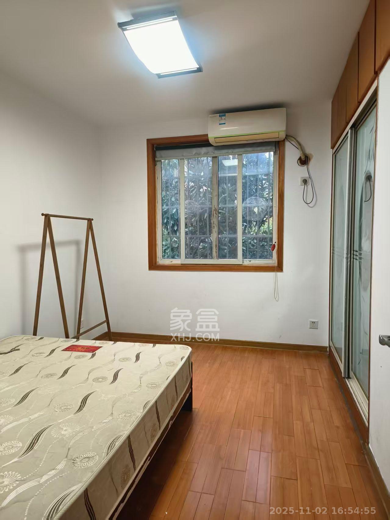 枫林美景 2室2厅1卫 2000.0元/月 枫林美景 2室2厅1卫 2000.0元/月室内图