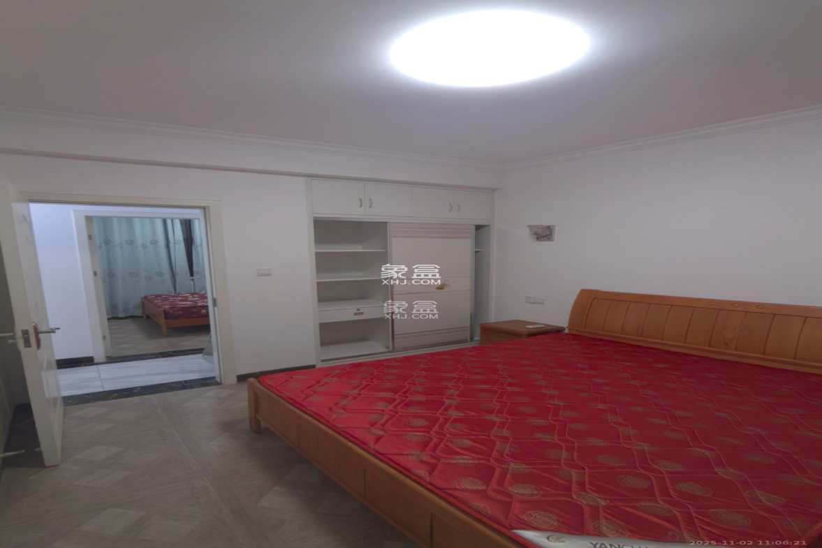 绿地香树花城 3室2厅1卫 1500.0元/月 绿地香树花城 3室2厅1卫 1500.0元/月室内图