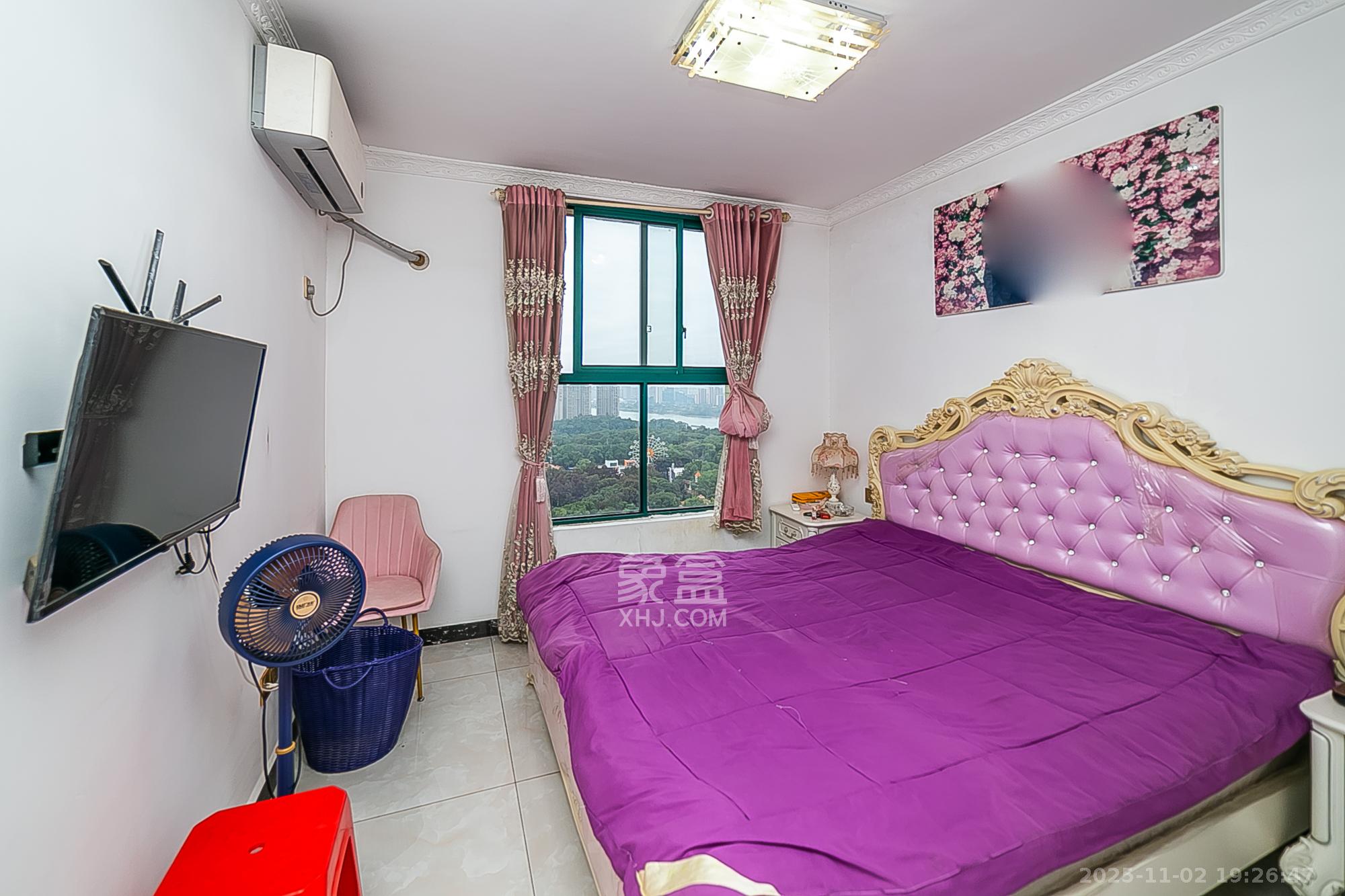 湘江锦绣  3室2厅2卫    118.0万卧室