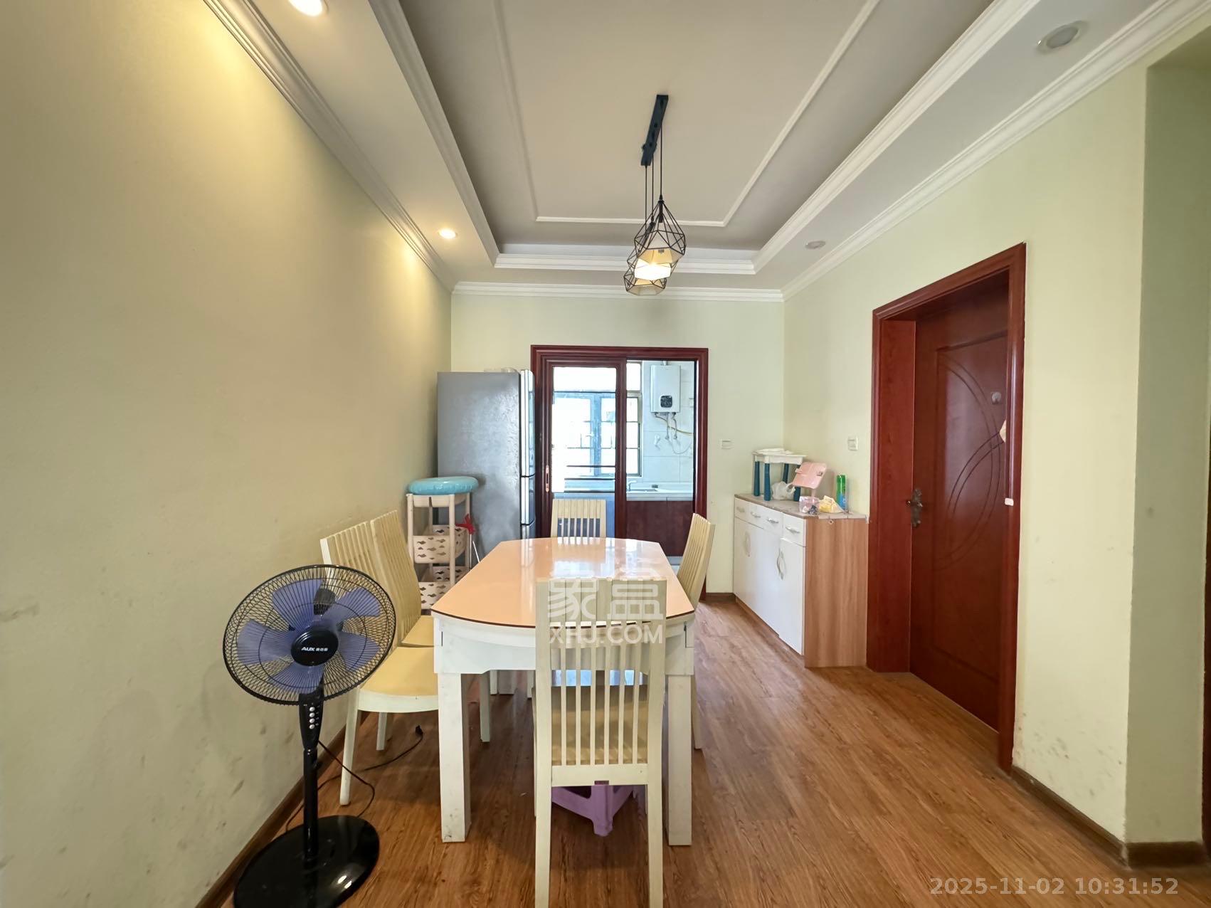 江山帝景哈佛 4室2厅2卫 2300.0元/月 江山帝景哈佛 4室2厅2卫 2300.0元/月室内图