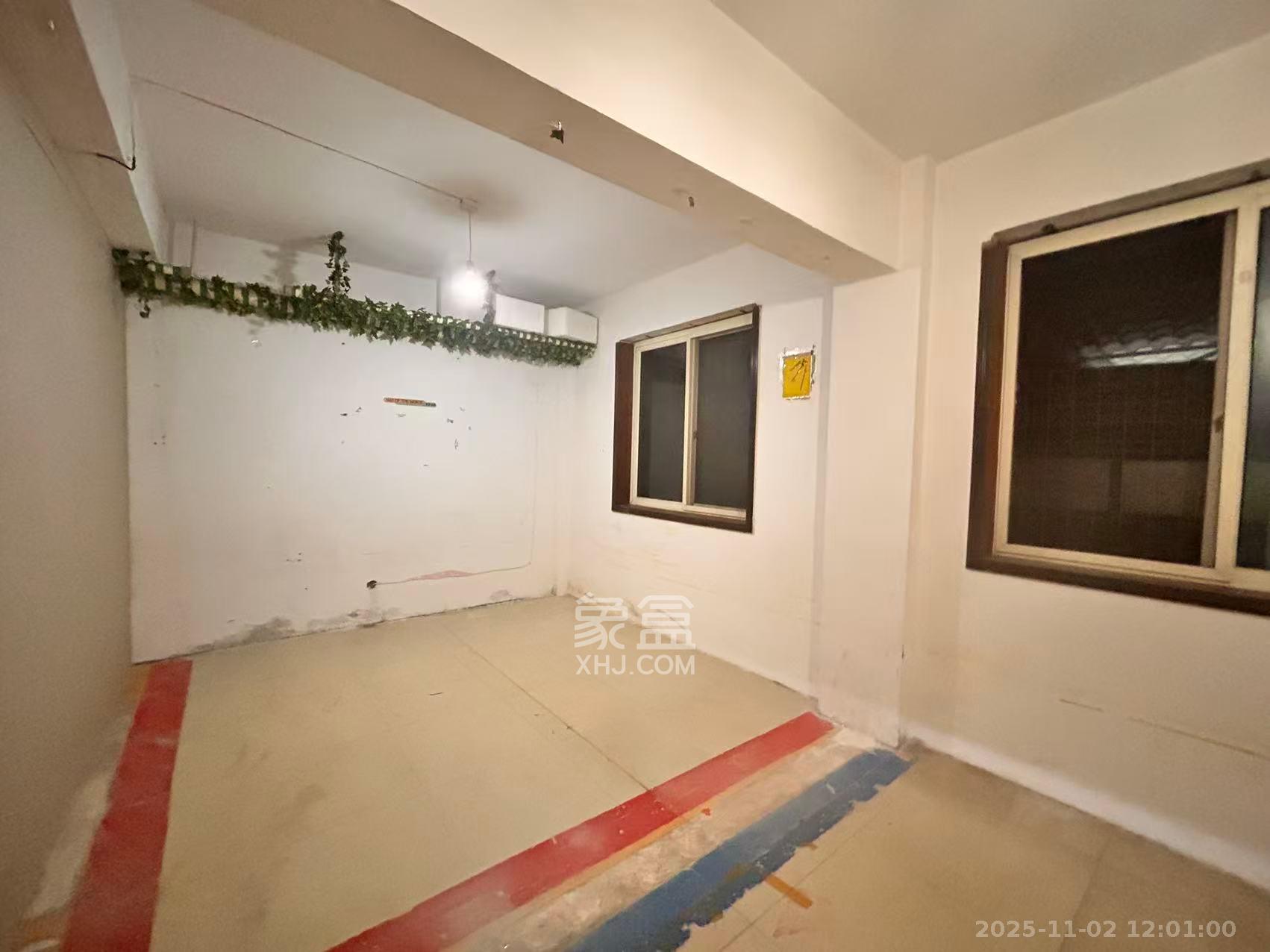 湖开小区（湖南开关厂宿舍）/南大桥社区  6室2厅1卫    3300.0元/月室内图