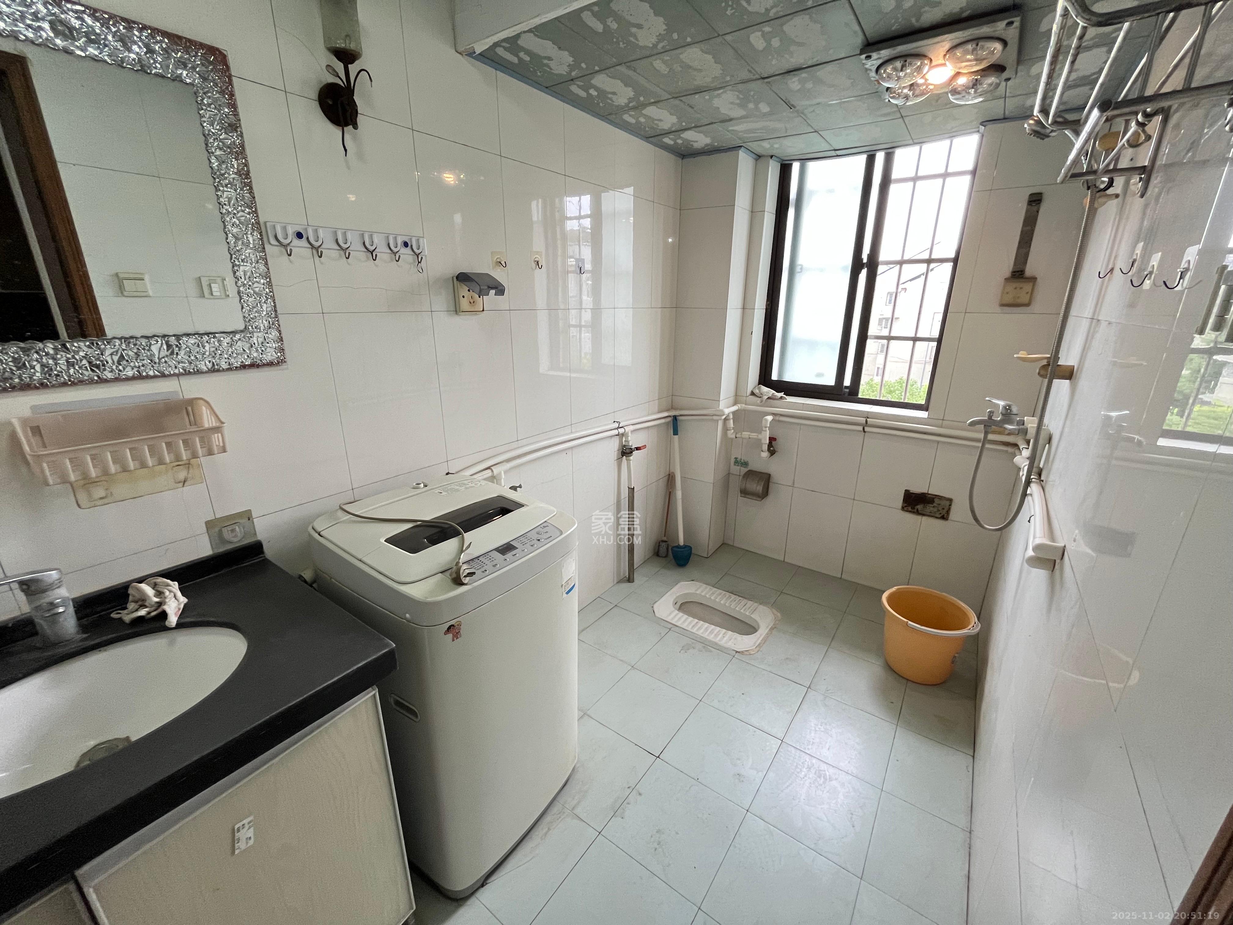 德馨园 2室2厅1卫 1600.0元/月 德馨园 2室2厅1卫 1600.0元/月室内图