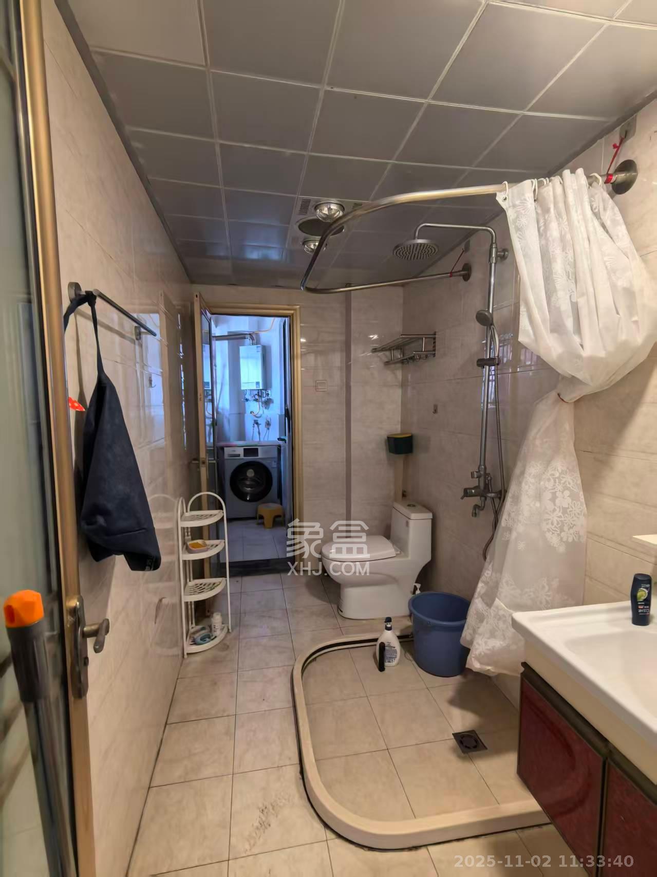 康桥长郡  3室2厅2卫    2200.0元/月室内图