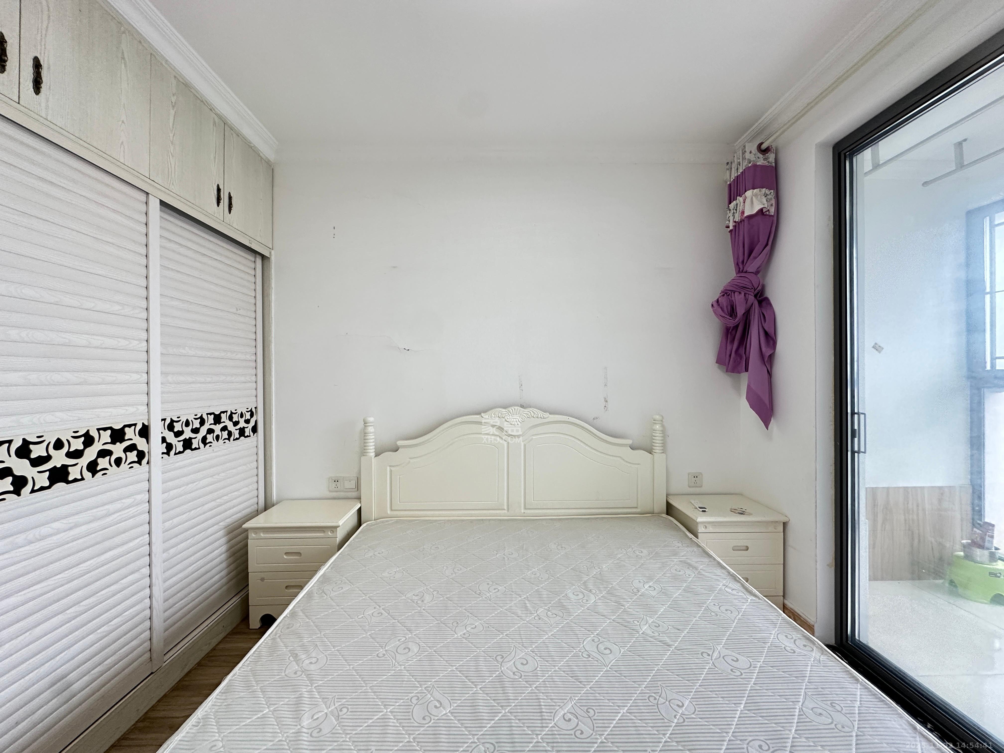 荣盛花语馨苑  3室2厅1卫    2200.0元/月室内图