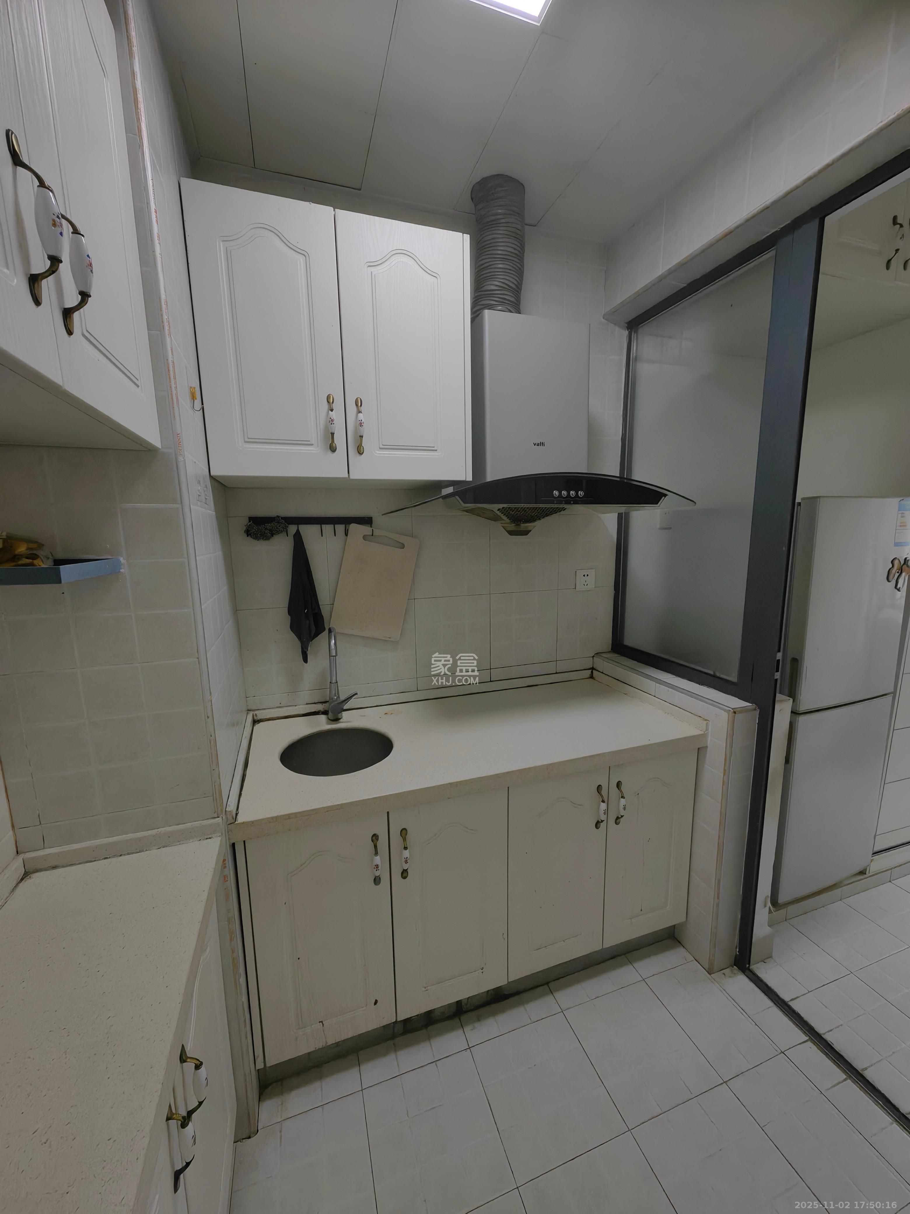 中建芙蓉工社  1室1厅1卫    1000.0元/月室内图