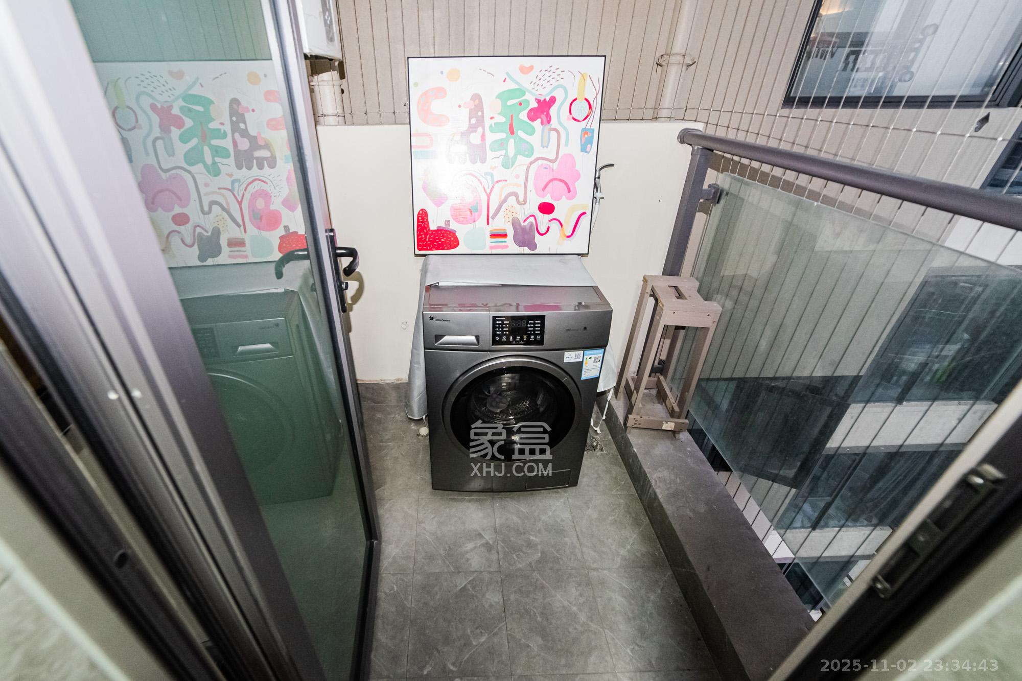 北辰瀚江府  3室2厅2卫    275.0万阳台