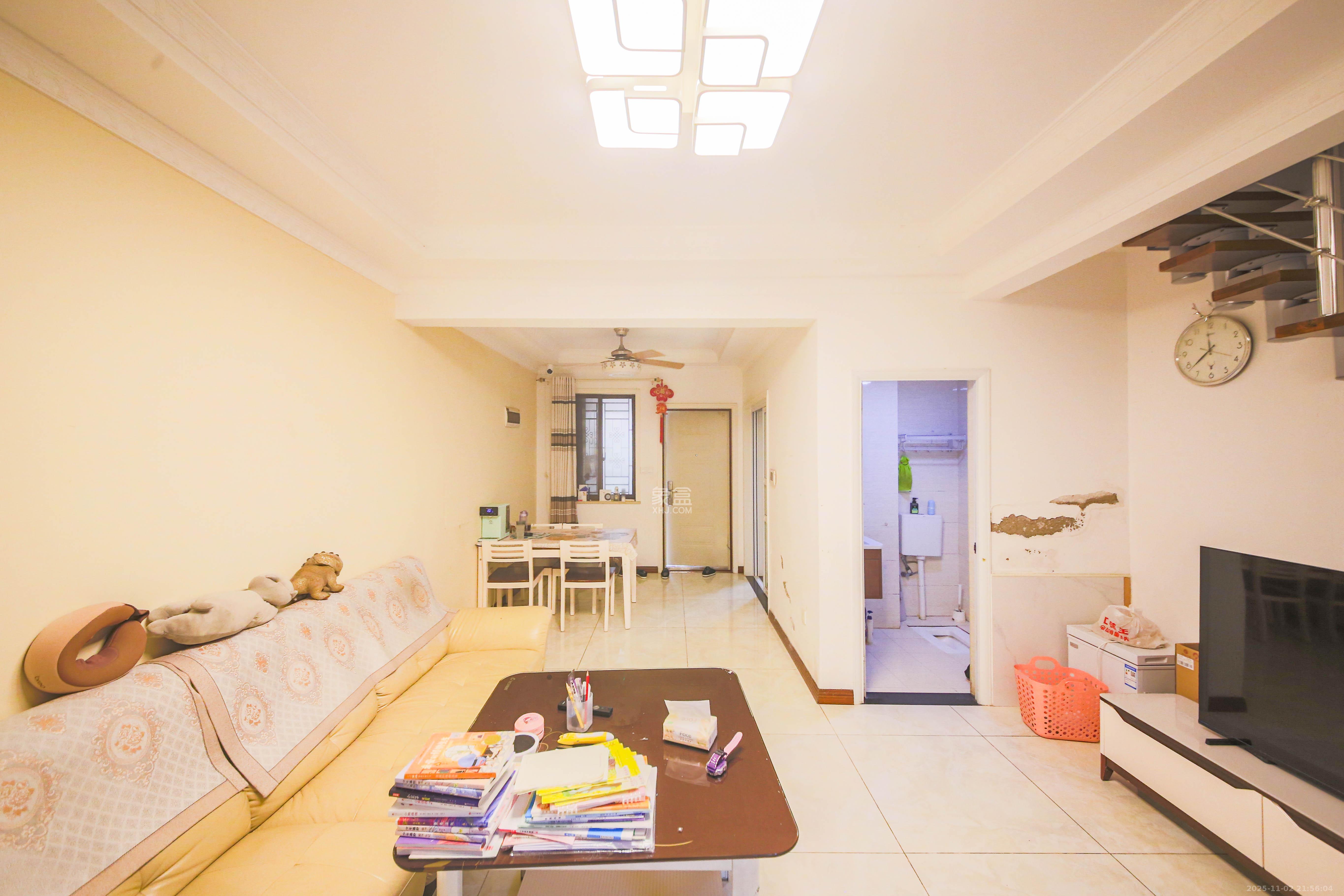 奥林匹克花园贡院三期 3室2厅2卫 85.0万 奥林匹克花园贡院三期 3室2厅2卫 85.0万客厅