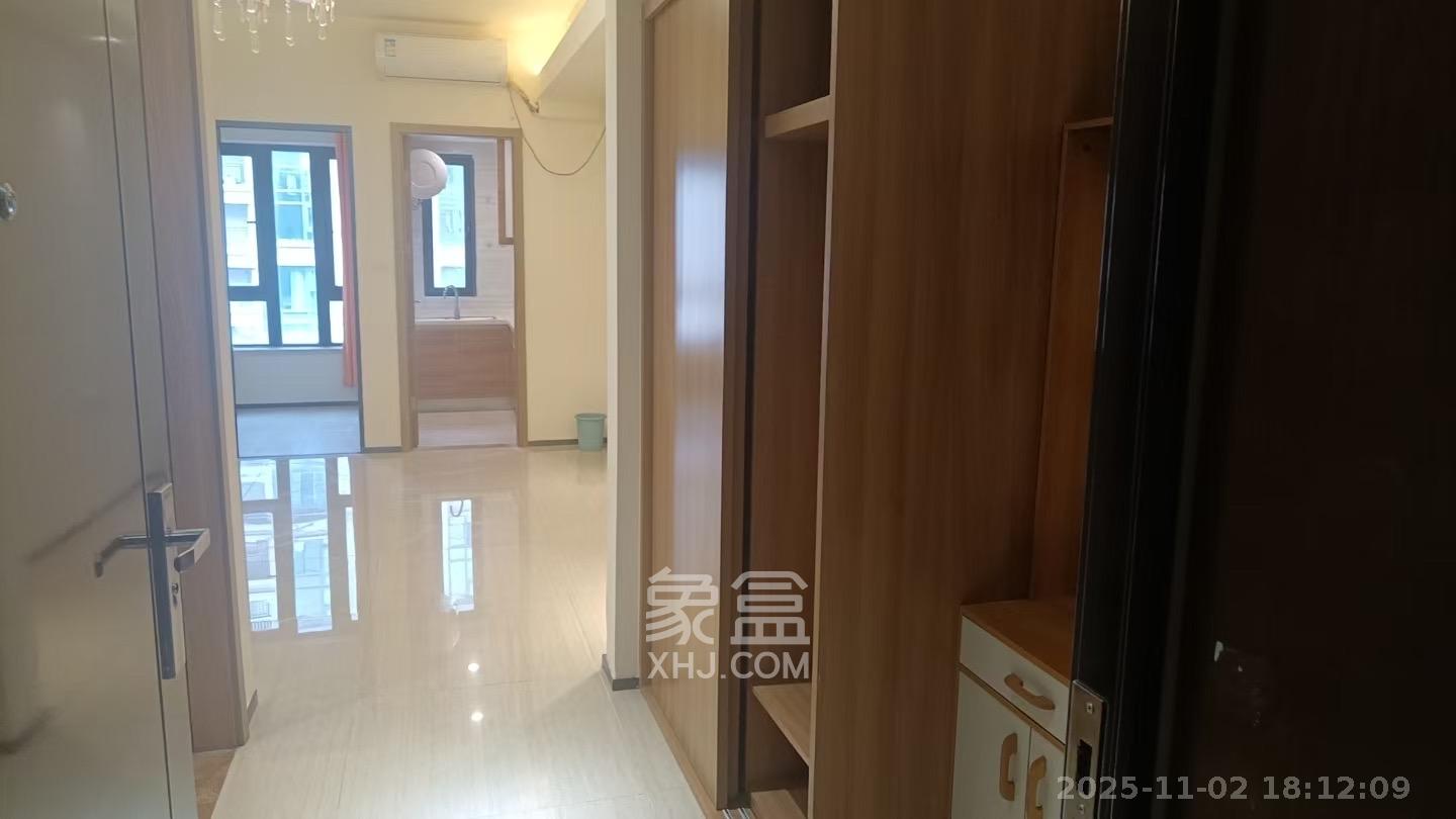 恒大上林苑 1室1厅1卫 1400.0元/月 恒大上林苑 1室1厅1卫 1400.0元/月室内图