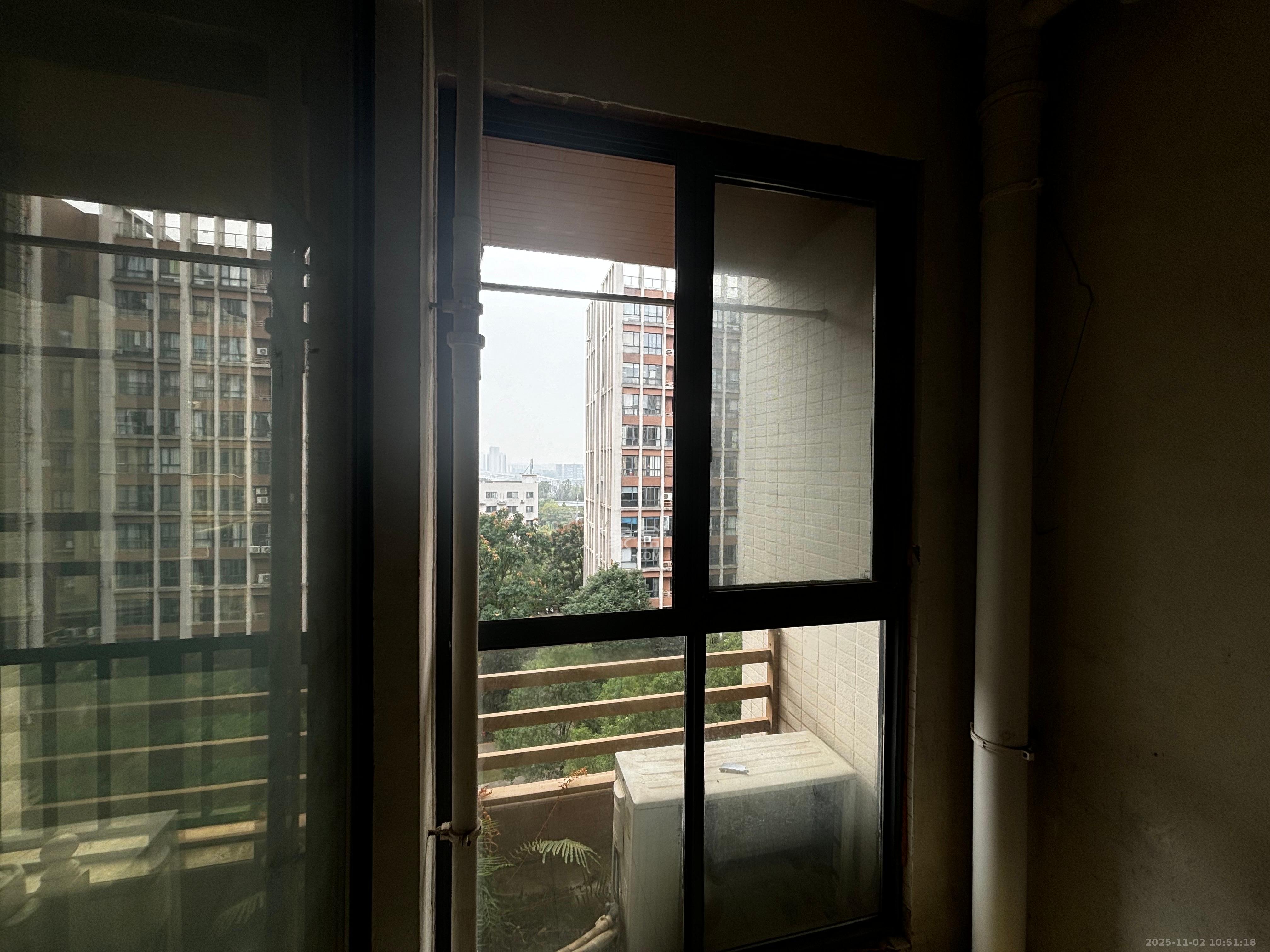 中建芙蓉工社  1室1厅1卫    1200.0元/月室内图