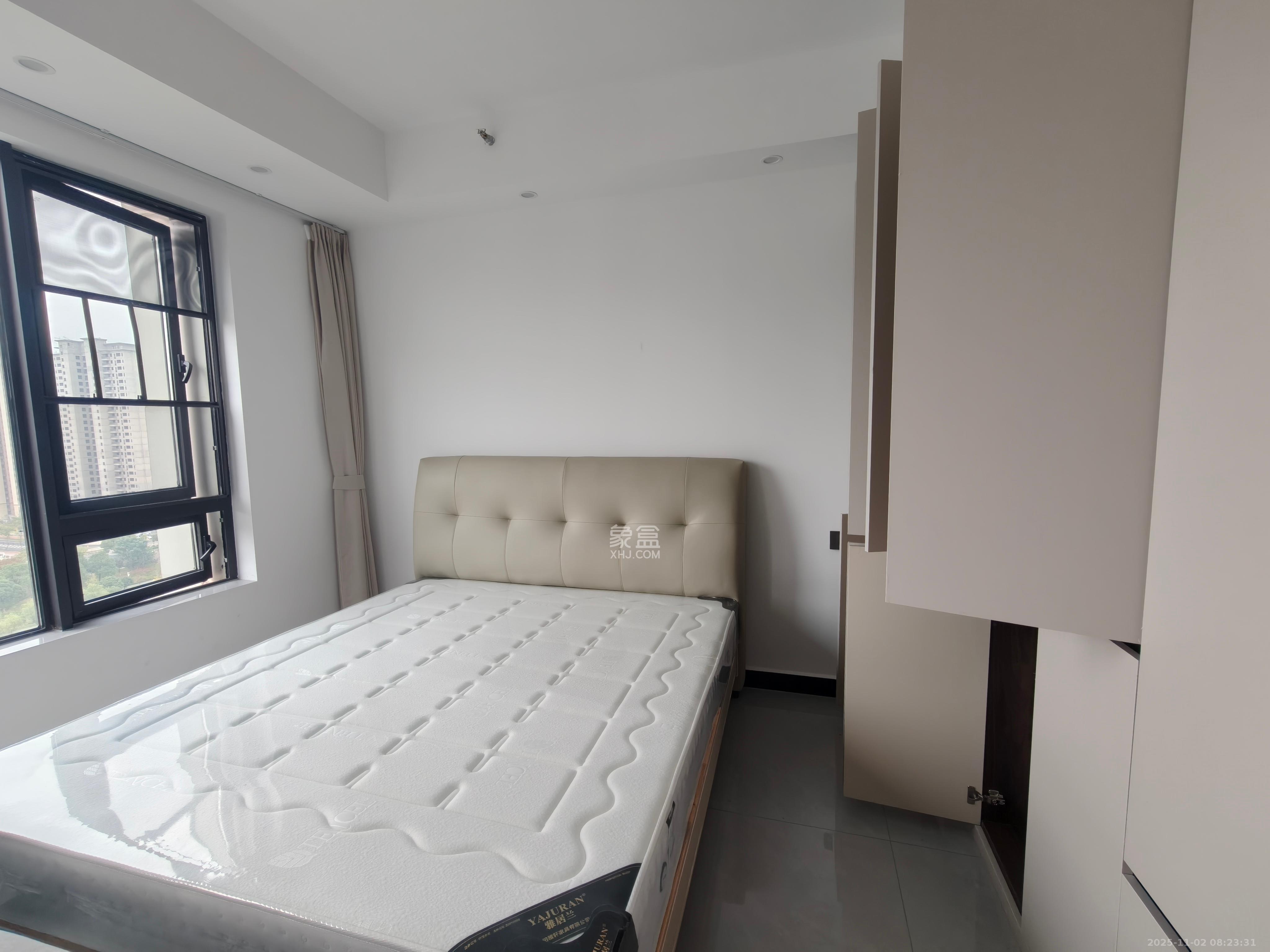 新城悦隽公园  1室1厅1卫    1600.0元/月室内图