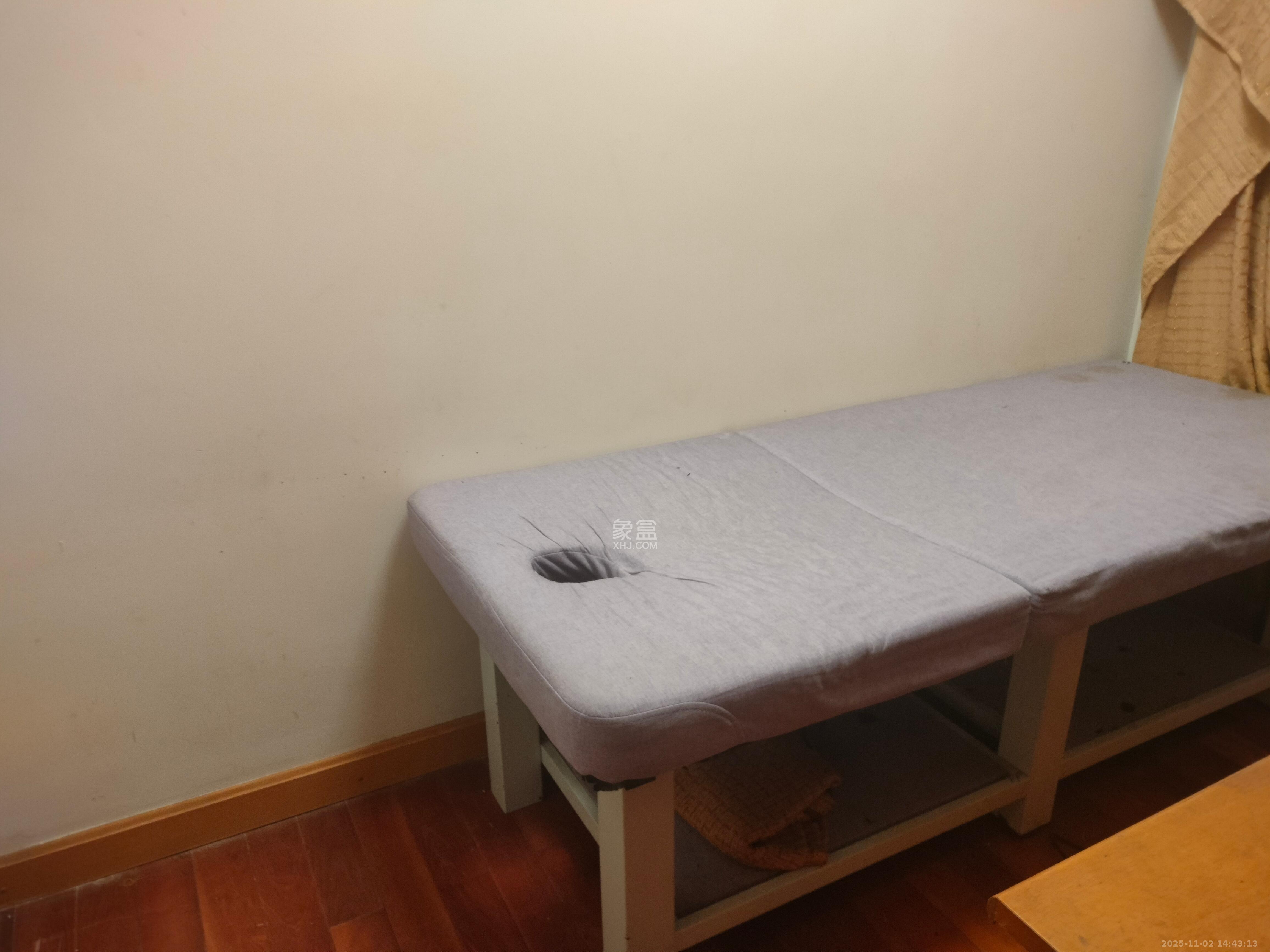 长坡社区  2室1厅1卫    1600.0元/月室内图