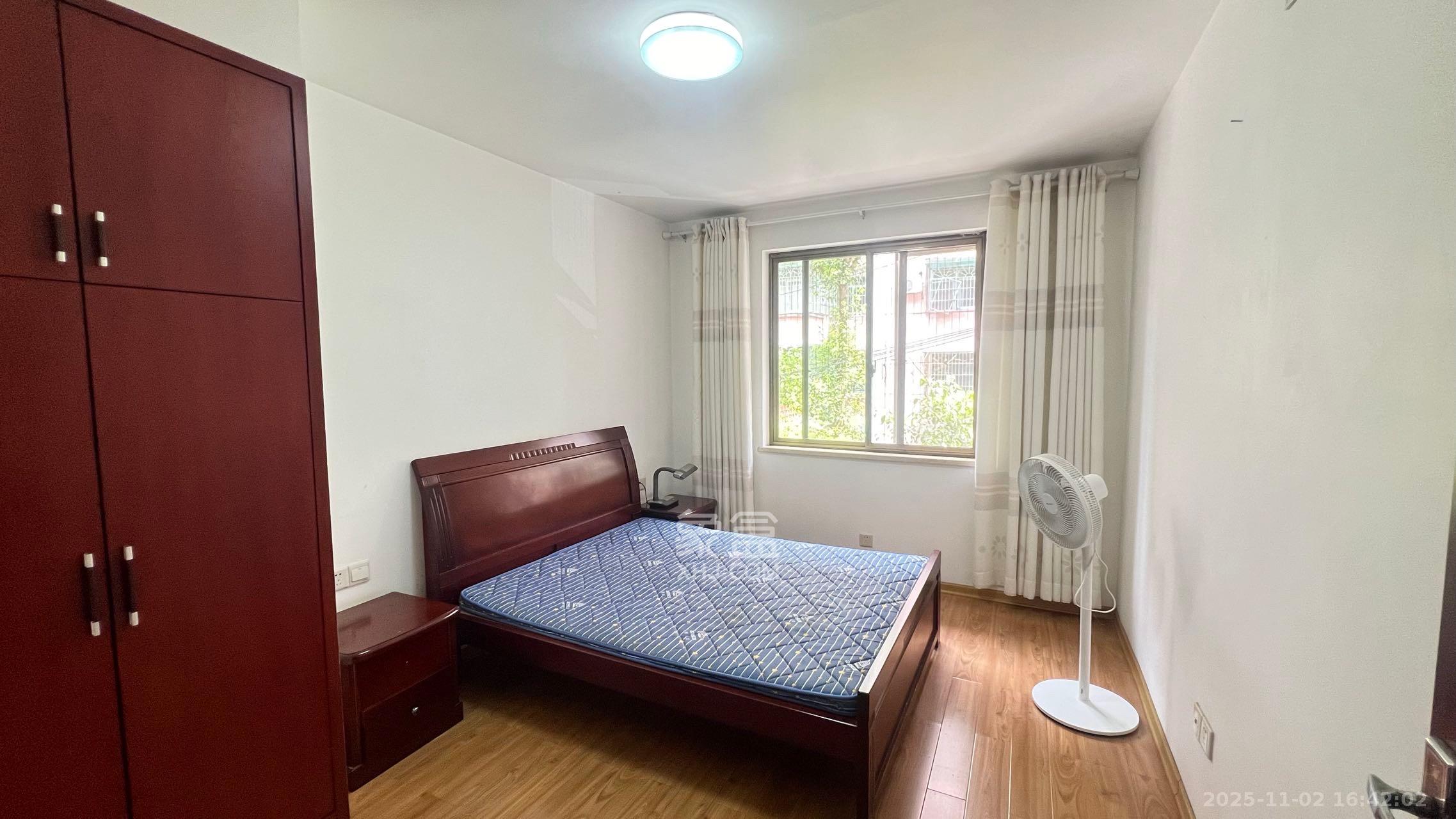 紫薇花园  3室2厅2卫    2500.0元/月室内图