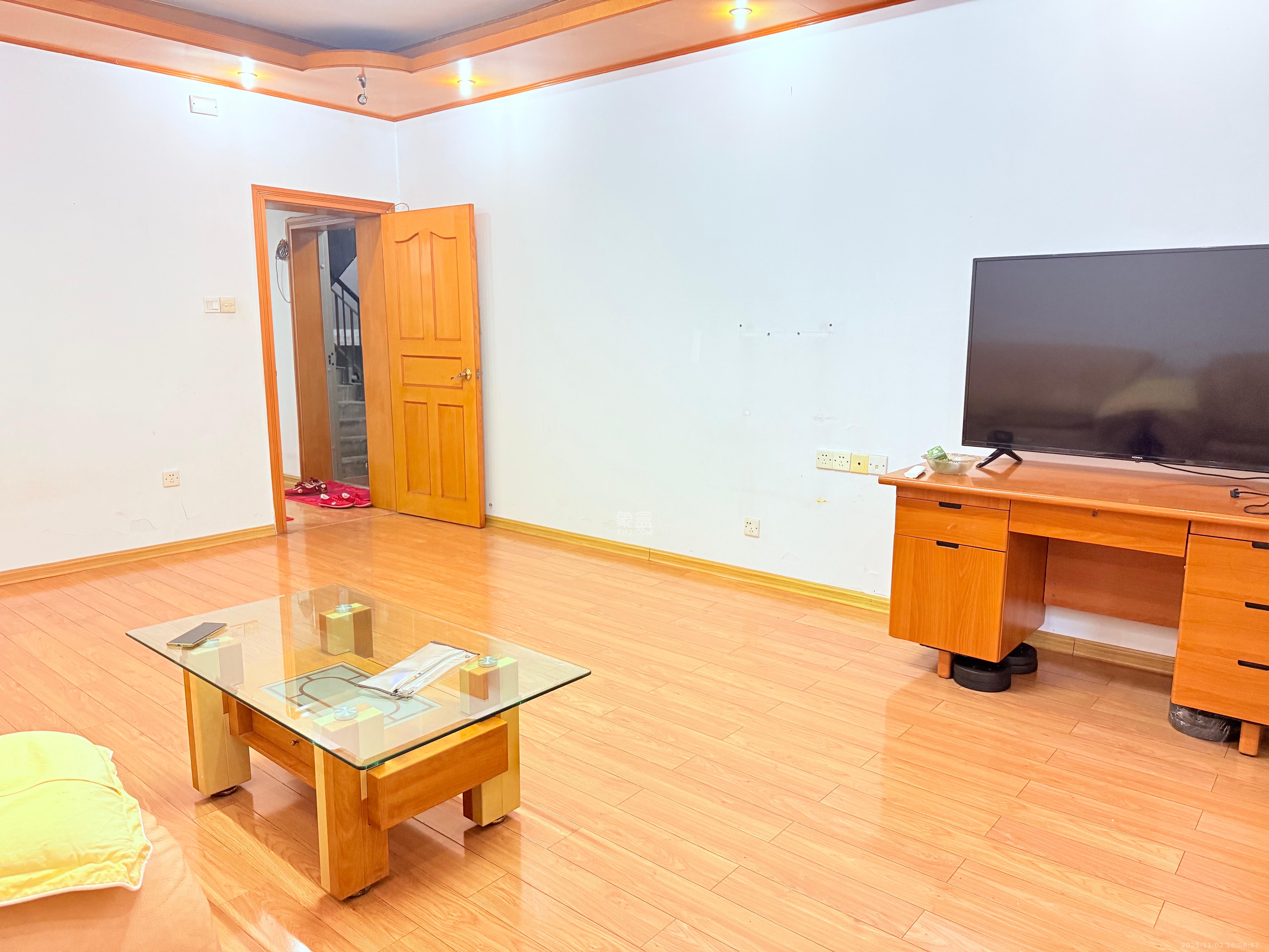 纬二路审计厅  2室2厅1卫    2000.0元/月室内图