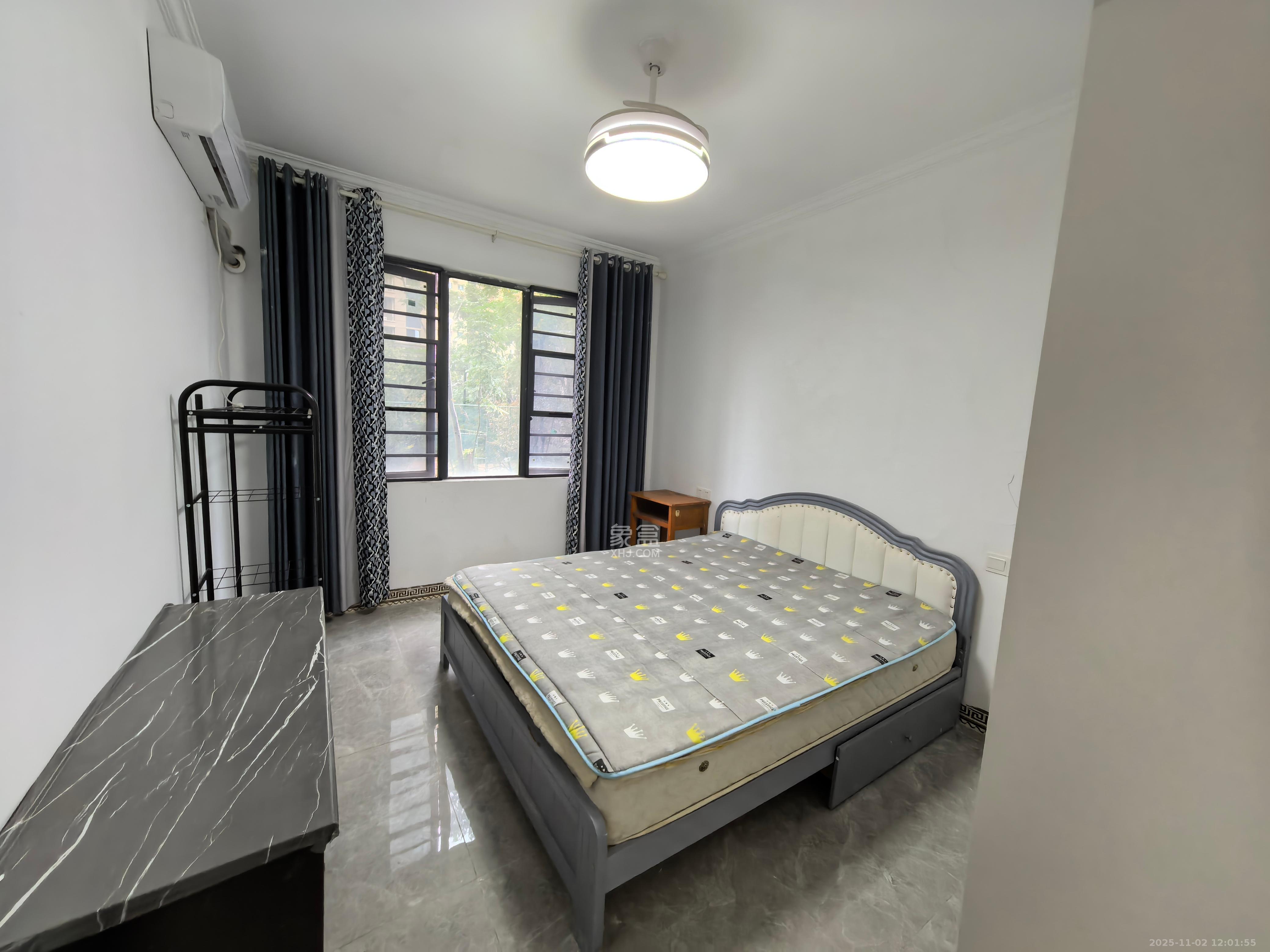 澳海月亮湾  3室2厅1卫    1750.0元/月 澳海月亮湾  3室2厅1卫    1750.0元/月室内图