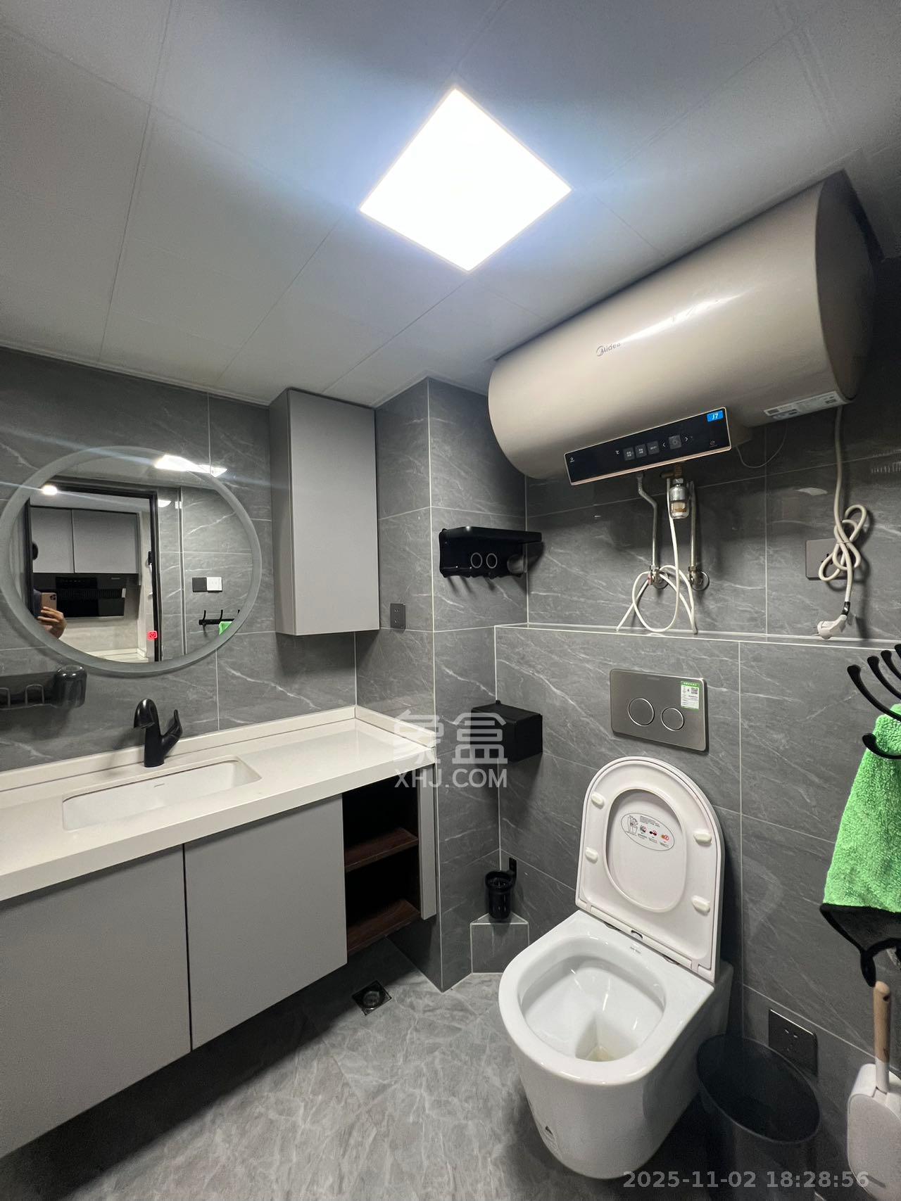 藏珑湖上公馆  2室2厅1卫    3000.0元/月室内图