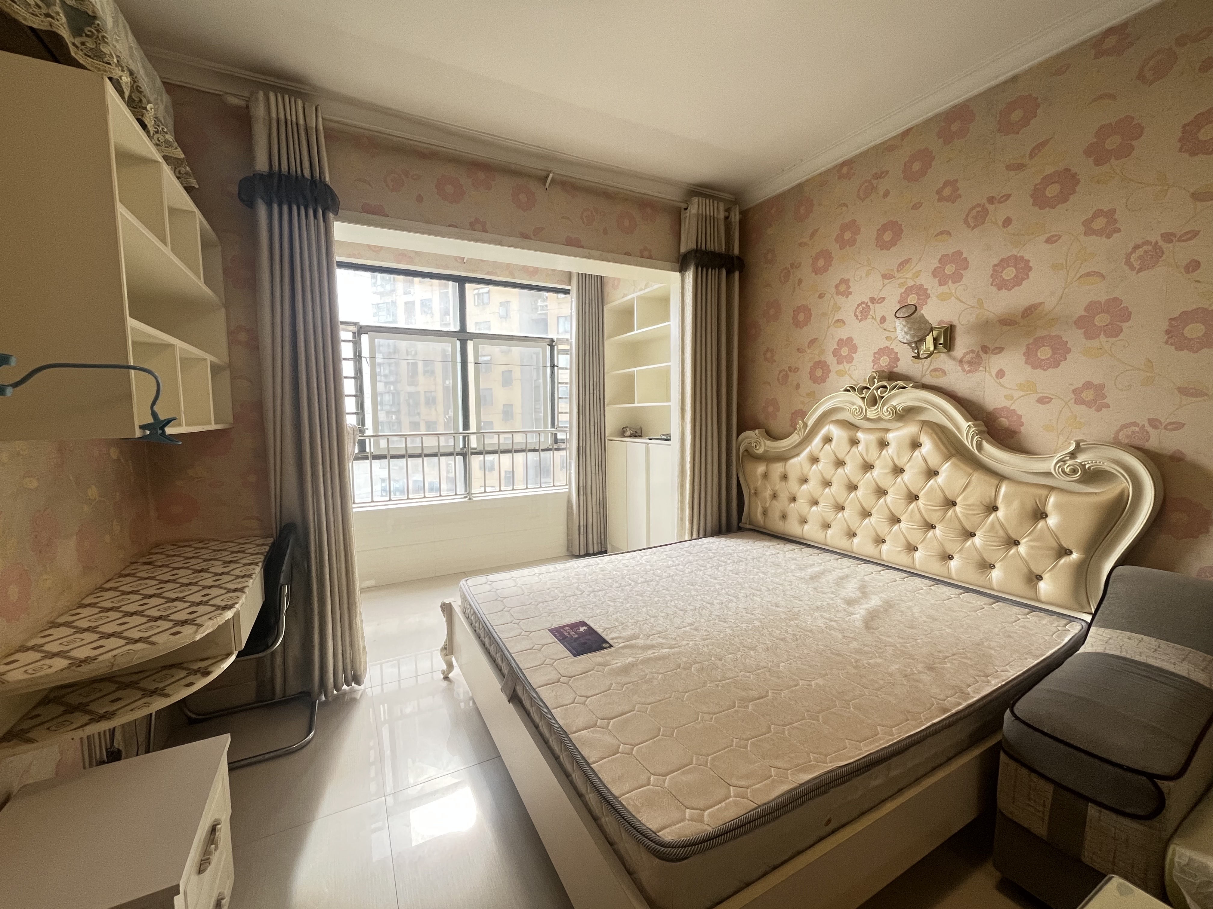 梓山湖公馆  1室1厅1卫    1200.0元/月 梓山湖公馆  1室1厅1卫    1200.0元/月室内图