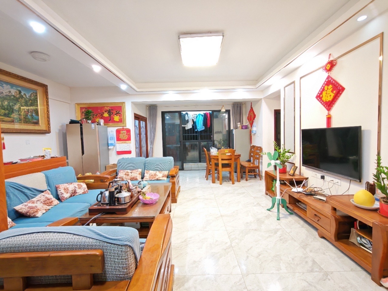 望海金豪  3室2厅1卫    146.0万 望海金豪  3室2厅1卫    146.0万客厅