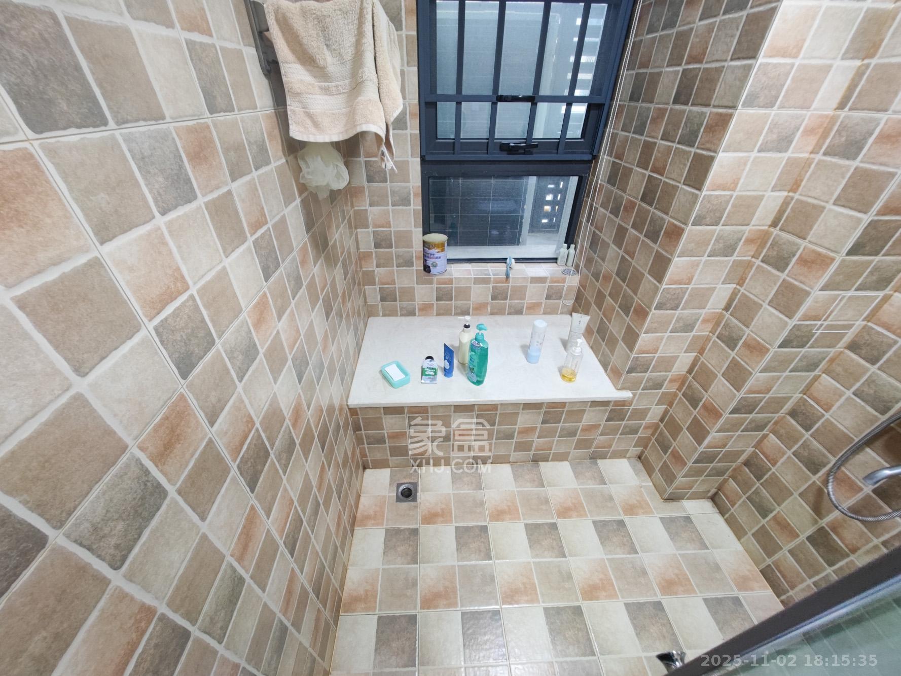 明昇壹城（明昇时代广场）一期  3室2厅1卫    295.0万其他