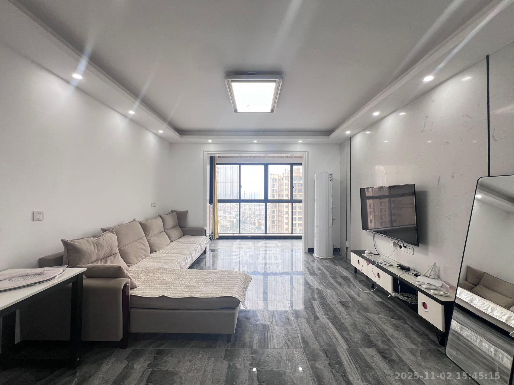 中城苑 3室2厅1卫 2800.0元/月 中城苑 3室2厅1卫 2800.0元/月室内图