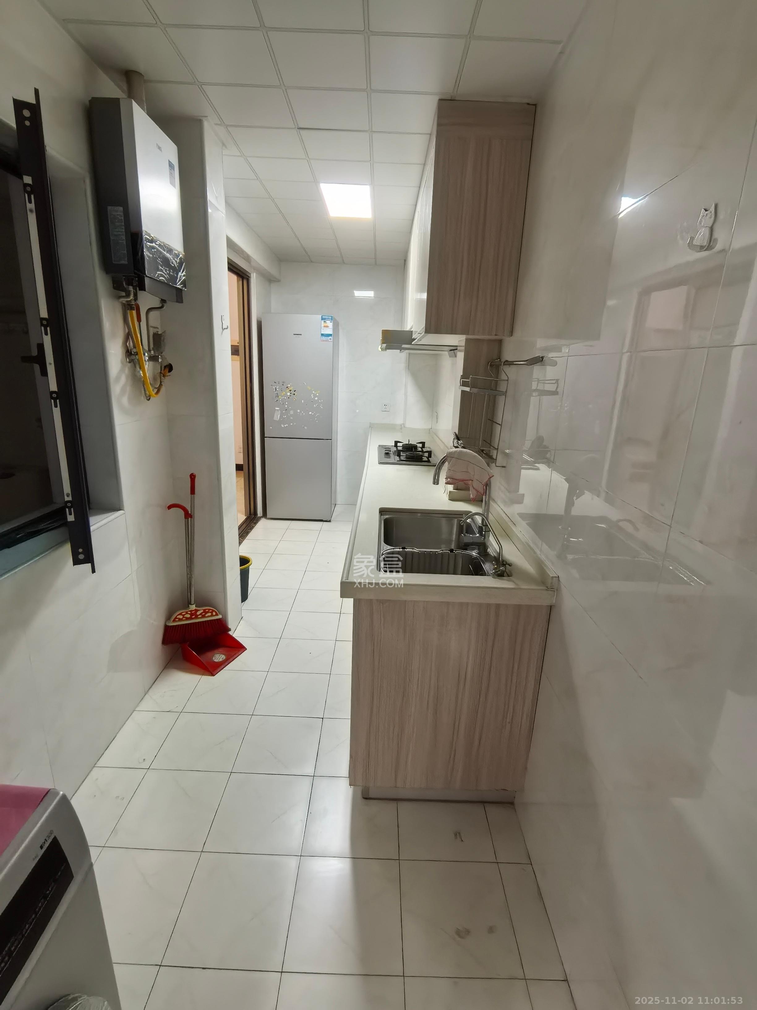 方略城市广场  3室2厅1卫    2200.0元/月室内图