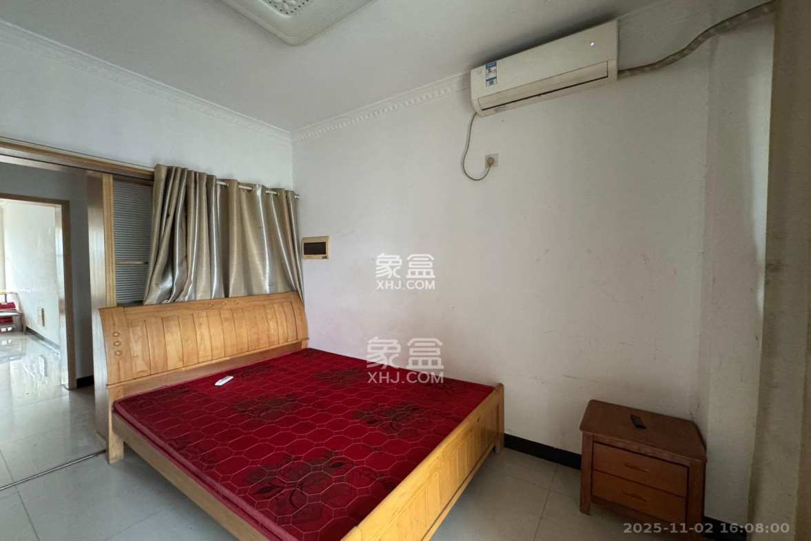 康斯丹郡(融程领秀佳园) 4室2厅2卫 2800.0元/月 康斯丹郡(融程领秀佳园) 4室2厅2卫 2800.0元/月室内图