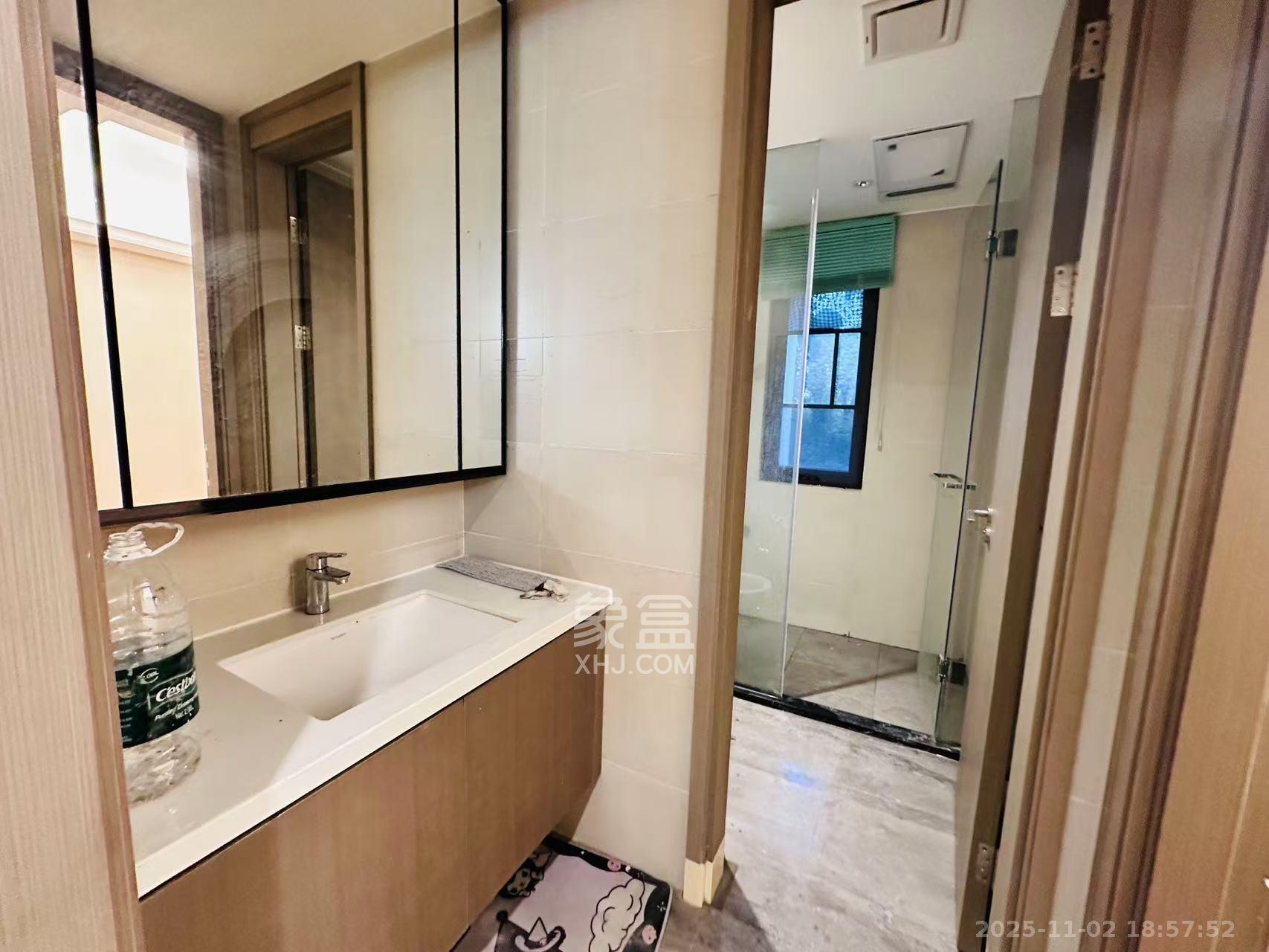 新力铂园（江山云著）  4室2厅2卫    5300.0元/月室内图