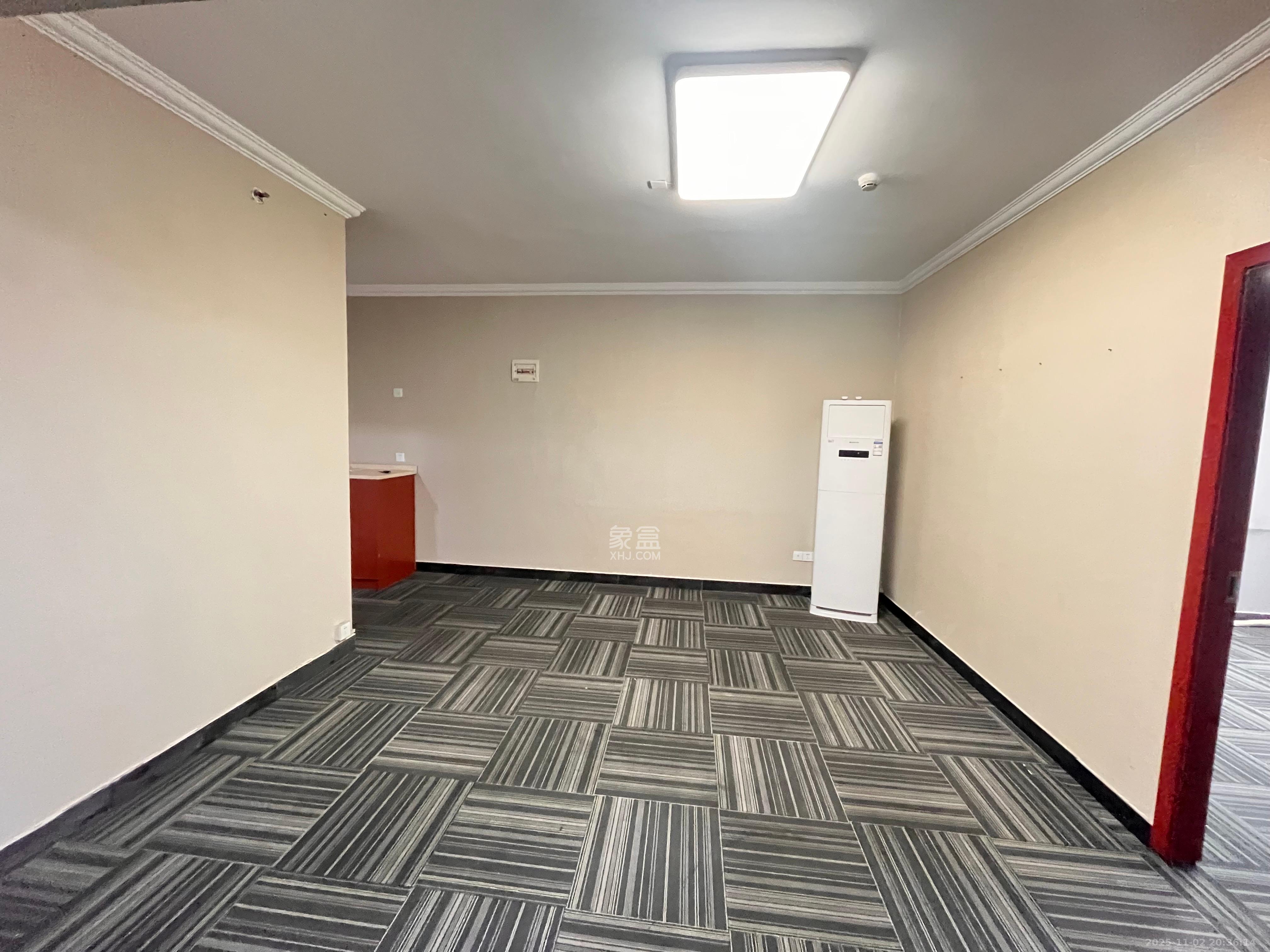 越界(天佑国际大厦) 1室1厅1卫 4200.0元/月 越界(天佑国际大厦) 1室1厅1卫 4200.0元/月室内图