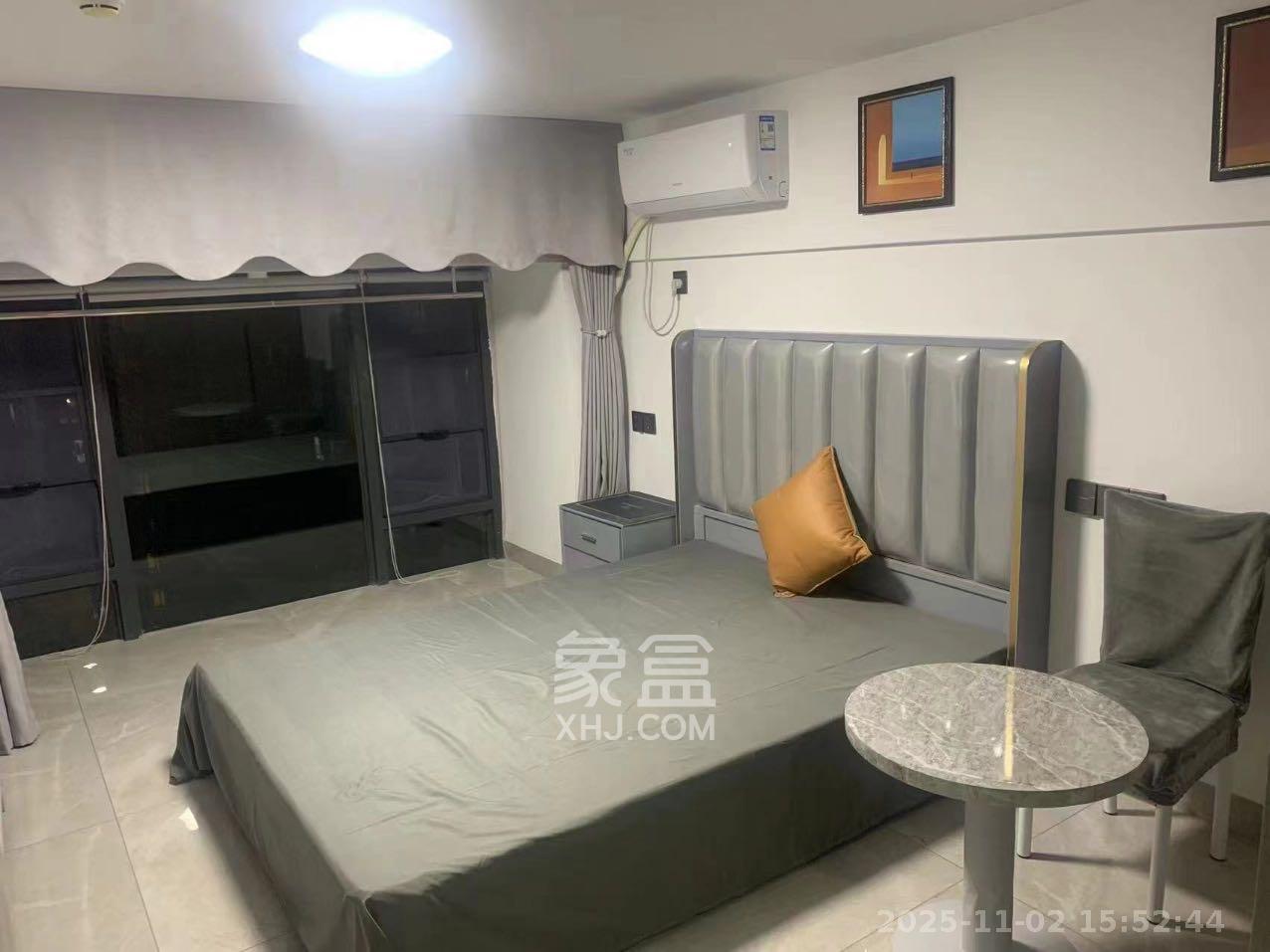 龙湖湘江星座（祺鑫星座公寓）  1室1厅1卫    1400.0元/月