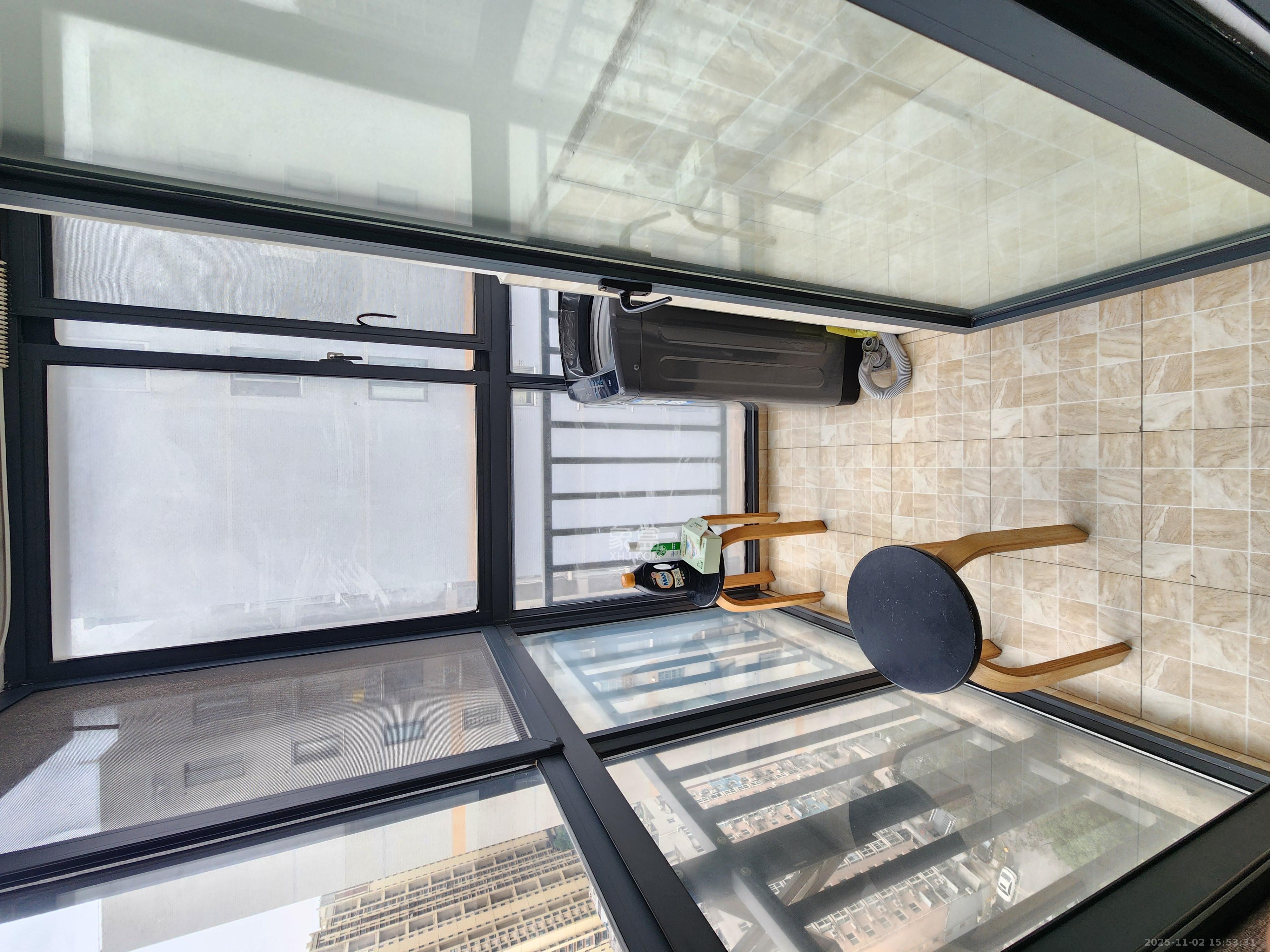 麓江春  2室2厅1卫    2500.0元/月室内图