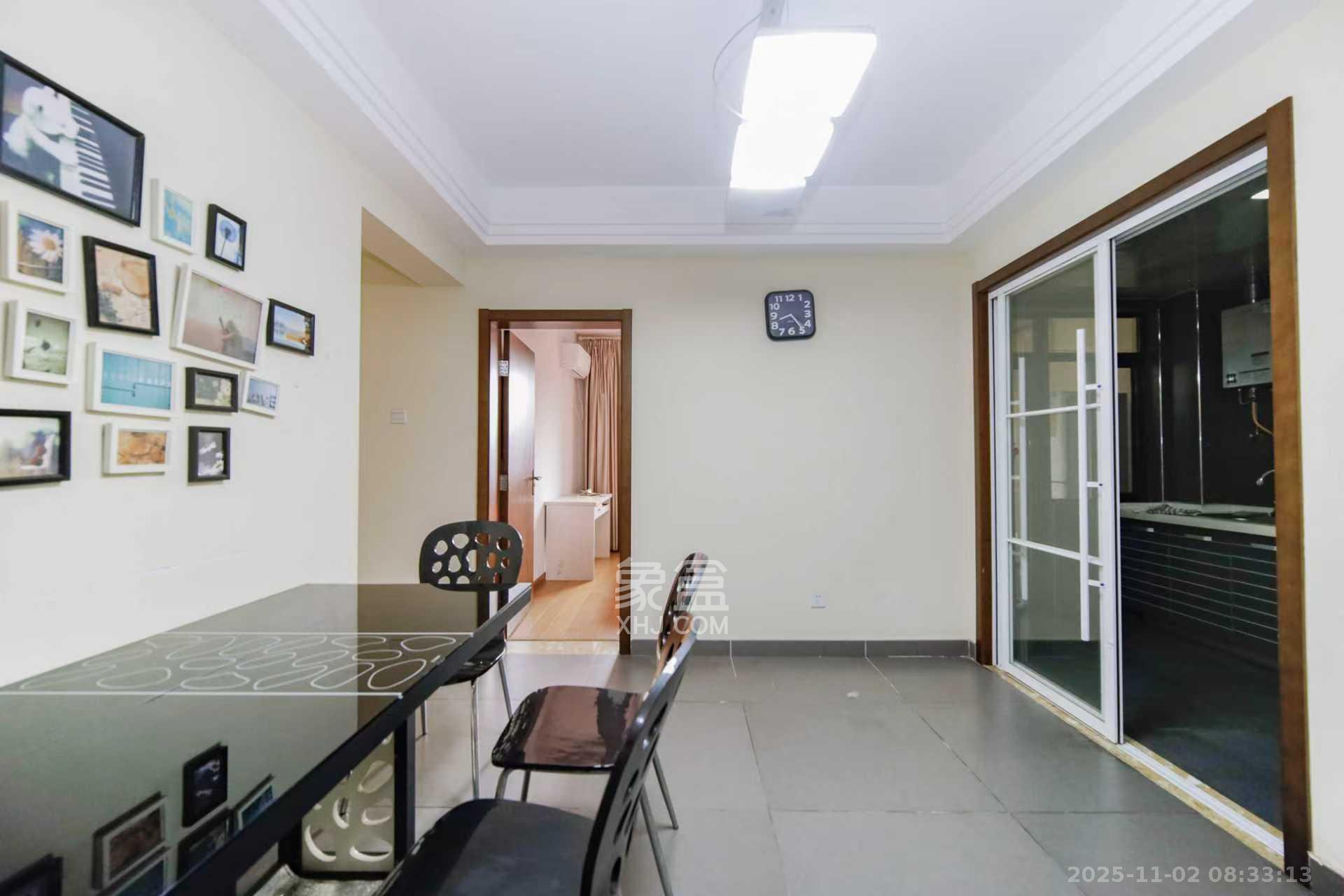 香樟鑫都 1室2厅2卫 3200.0元/月 香樟鑫都 1室2厅2卫 3200.0元/月室内图