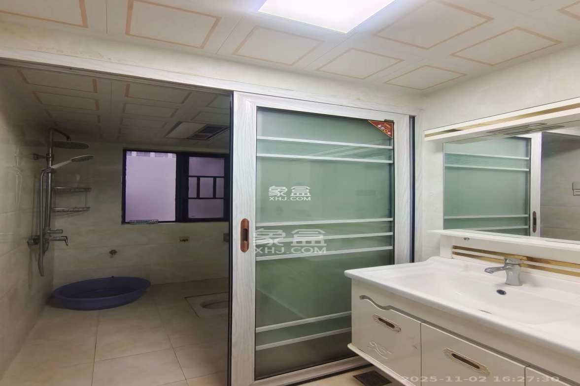 潇湘名城(新里程潇湘名城) 4室2厅1卫 3000.0元/月 潇湘名城(新里程潇湘名城) 4室2厅1卫 3000.0元/月室内图