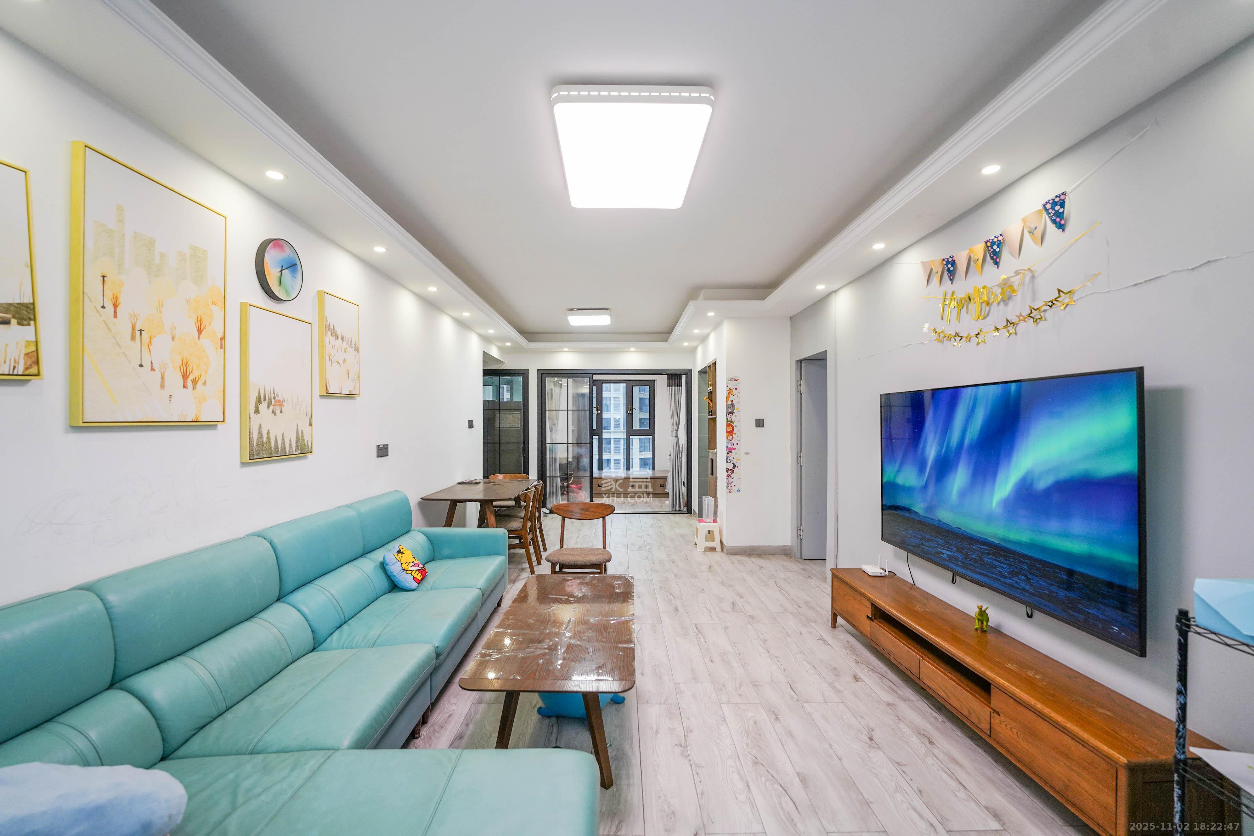 绿地新都会  3室2厅2卫    85.0万