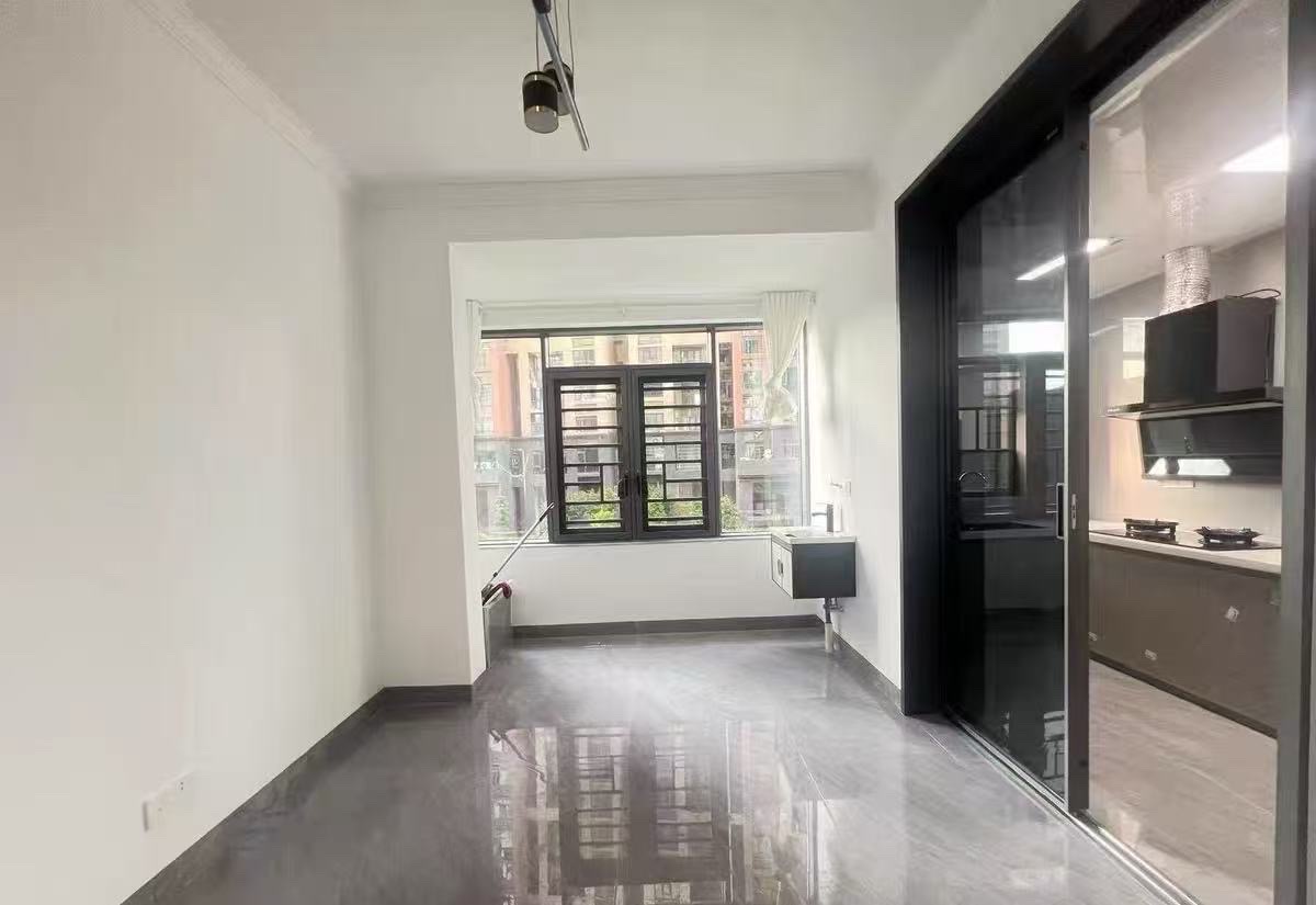 百弘学府城  3室2厅1卫    1800.0元/月